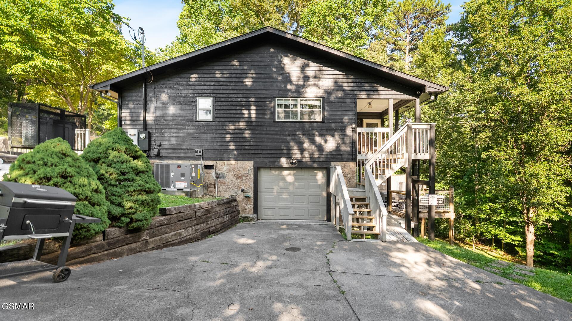 1635 S Mountain View Road Sevierville TN 37876