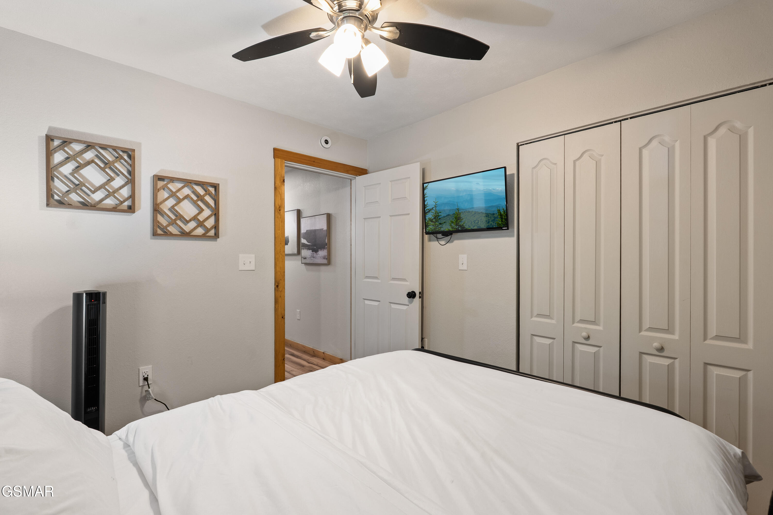 1635 S Mountain View Road Sevierville TN 37876