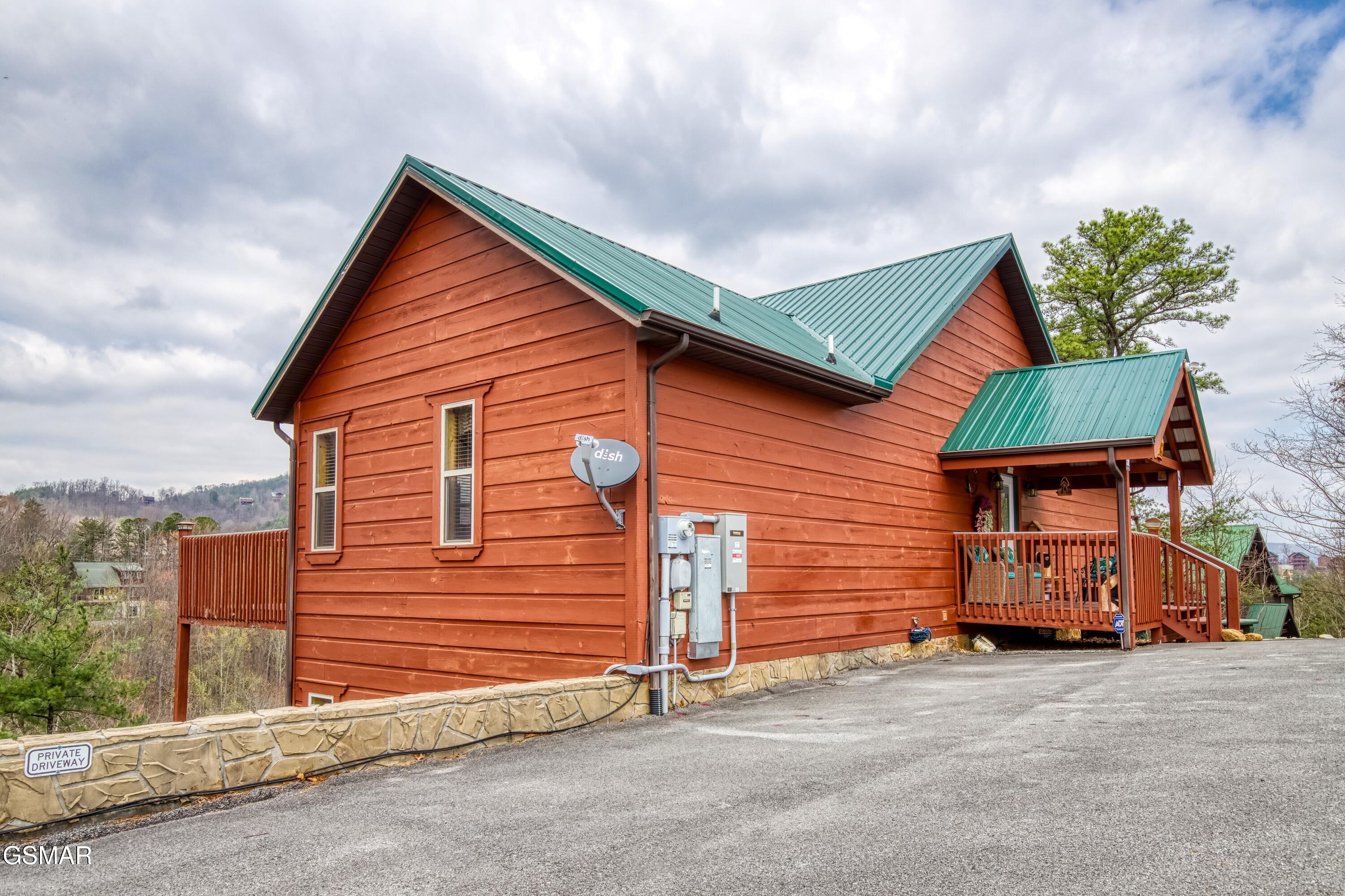 2716 Knights Lane Sevierville TN 37862