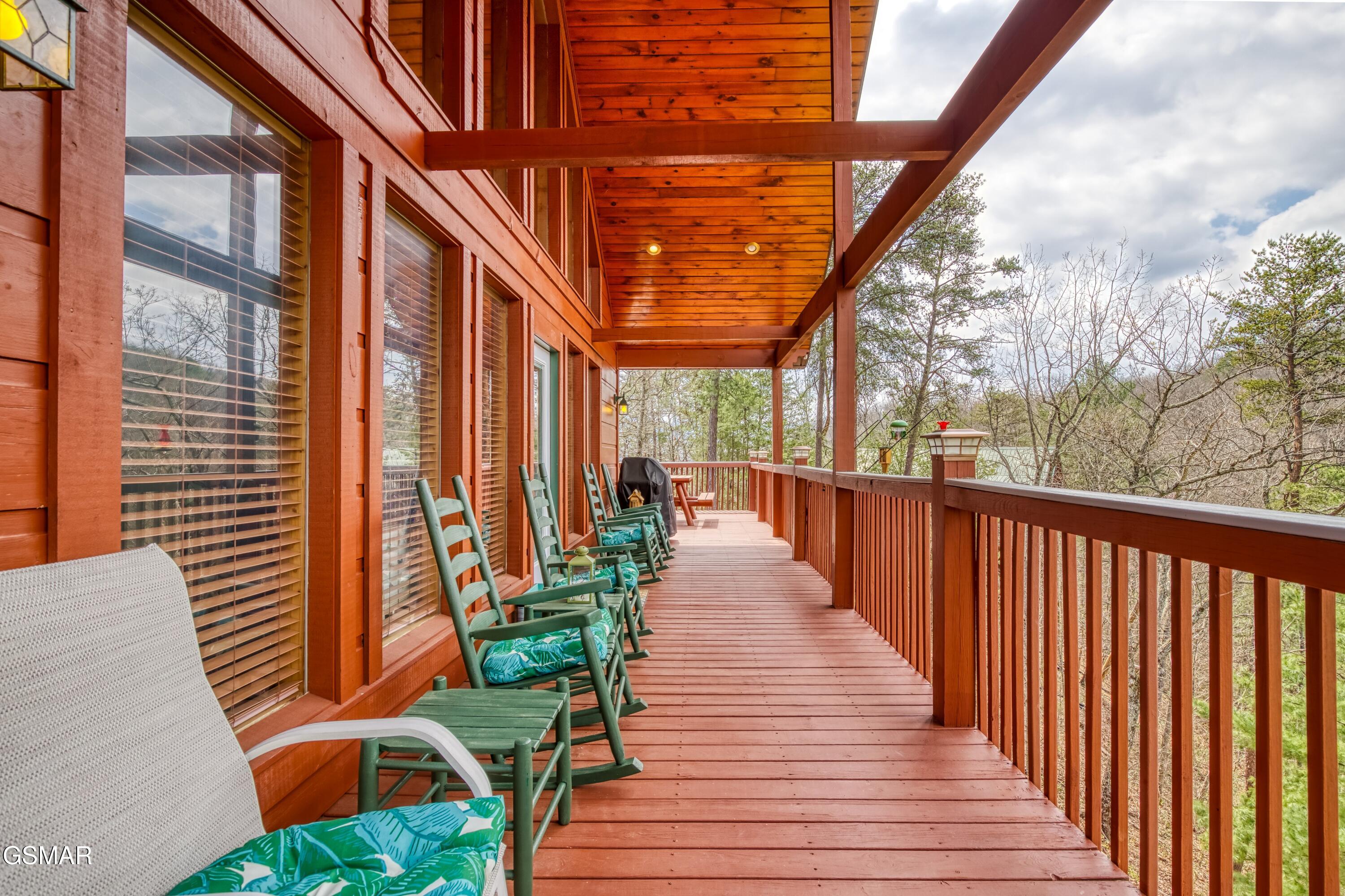 2716 Knights Lane Sevierville TN 37862