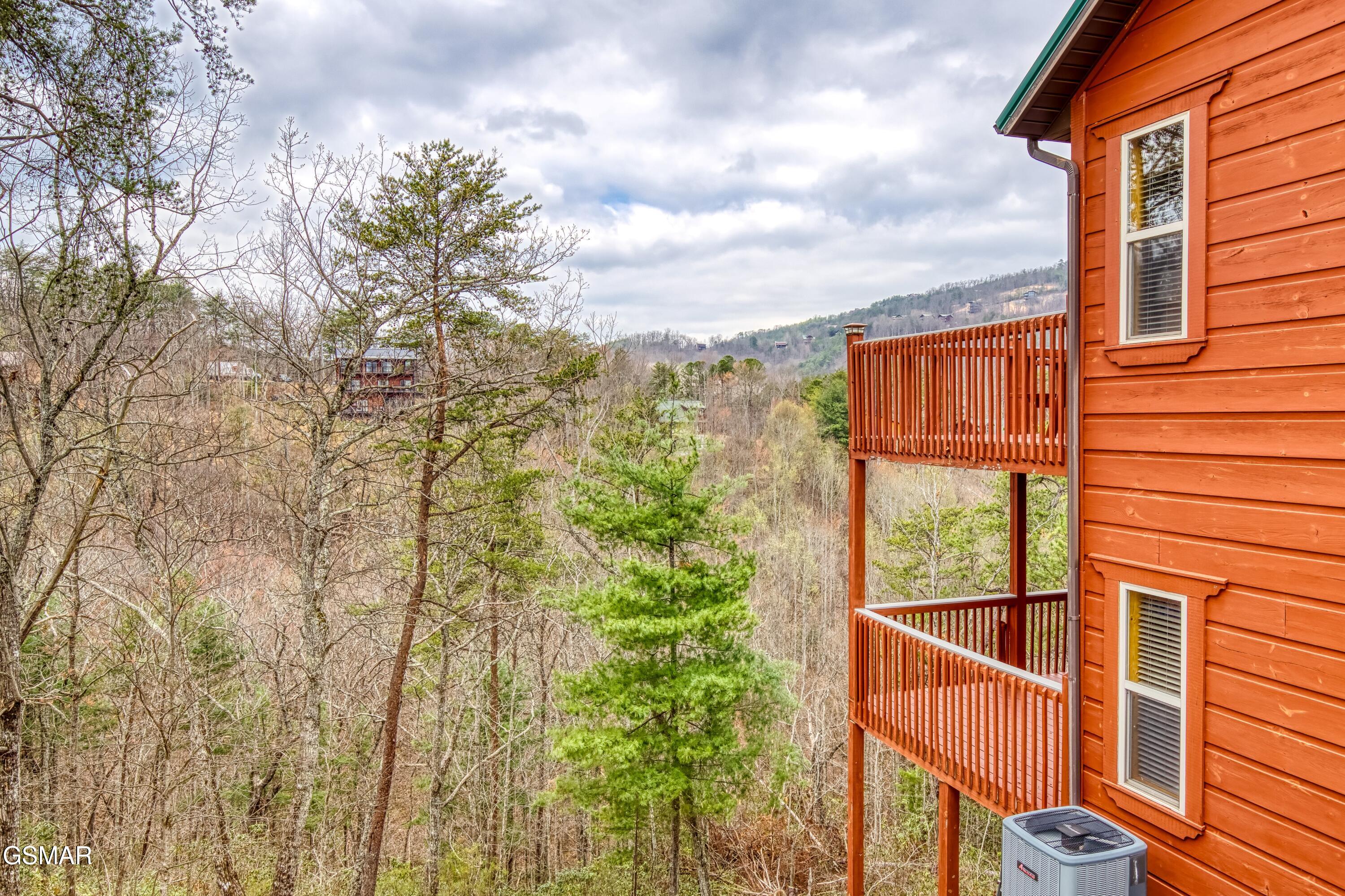 2716 Knights Lane Sevierville TN 37862