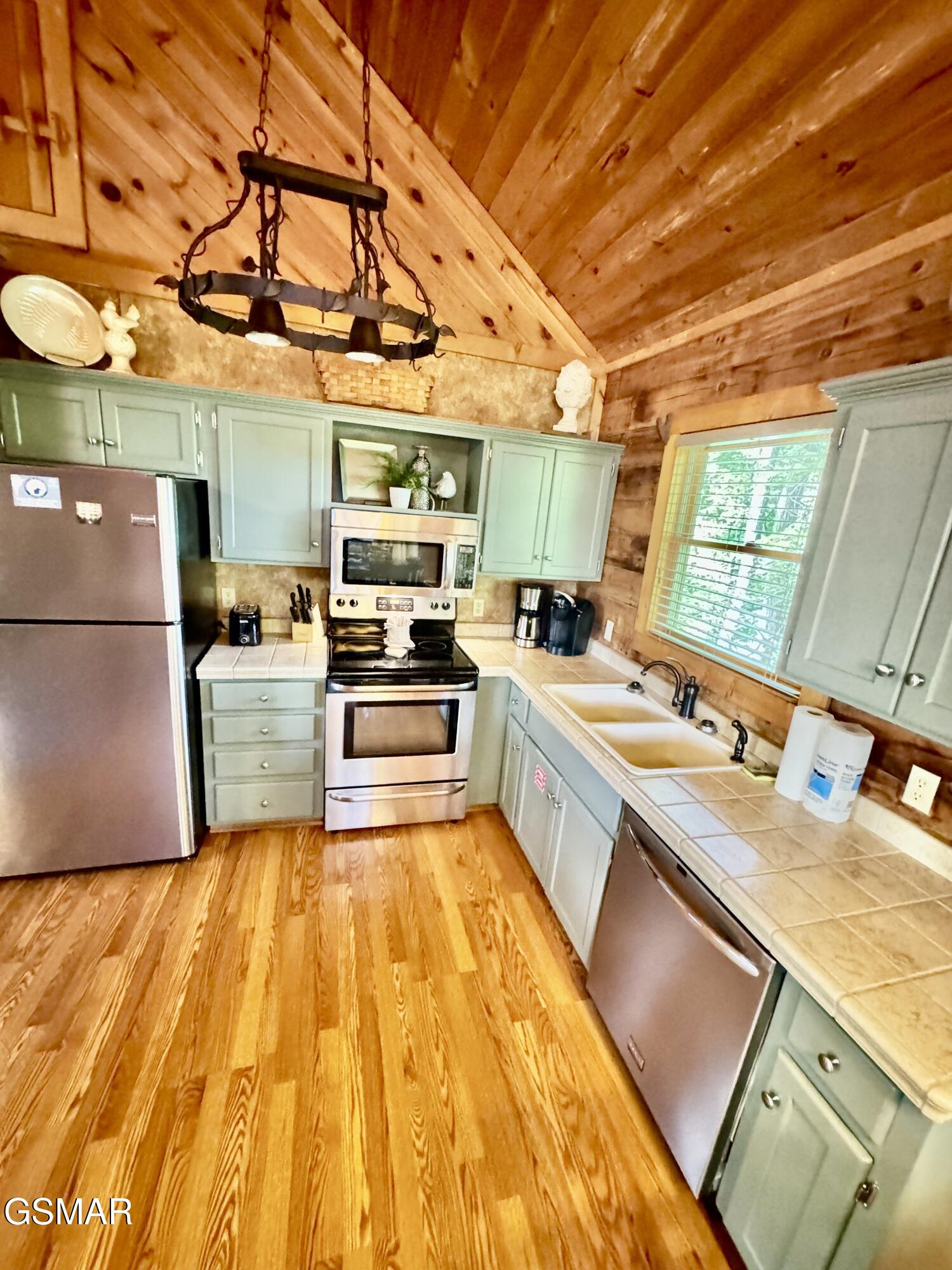 856 Bear Run Way Sevierville TN 37862