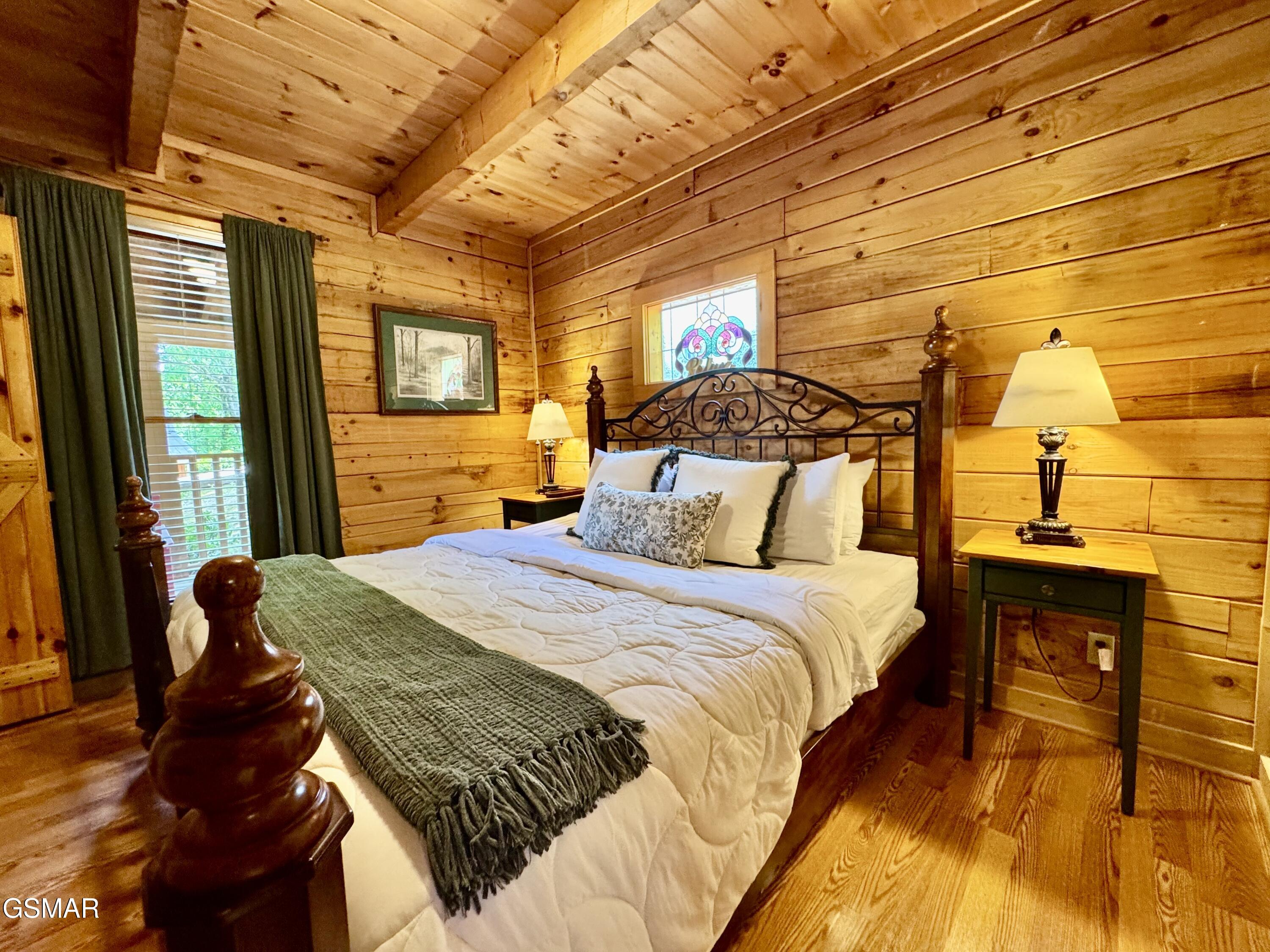 856 Bear Run Way Sevierville TN 37862