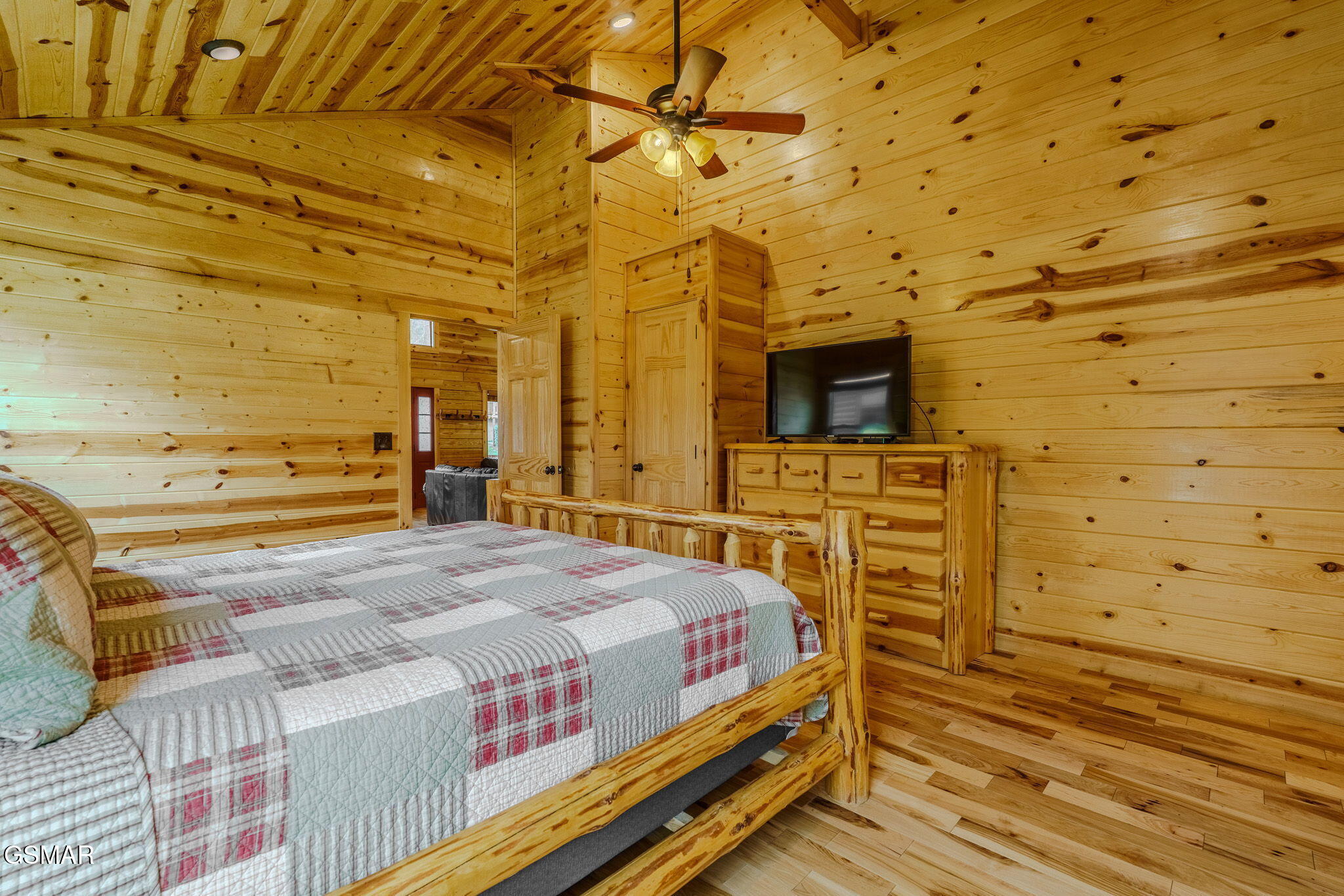 221 Forrest Loop Way Gatlinburg TN 37738