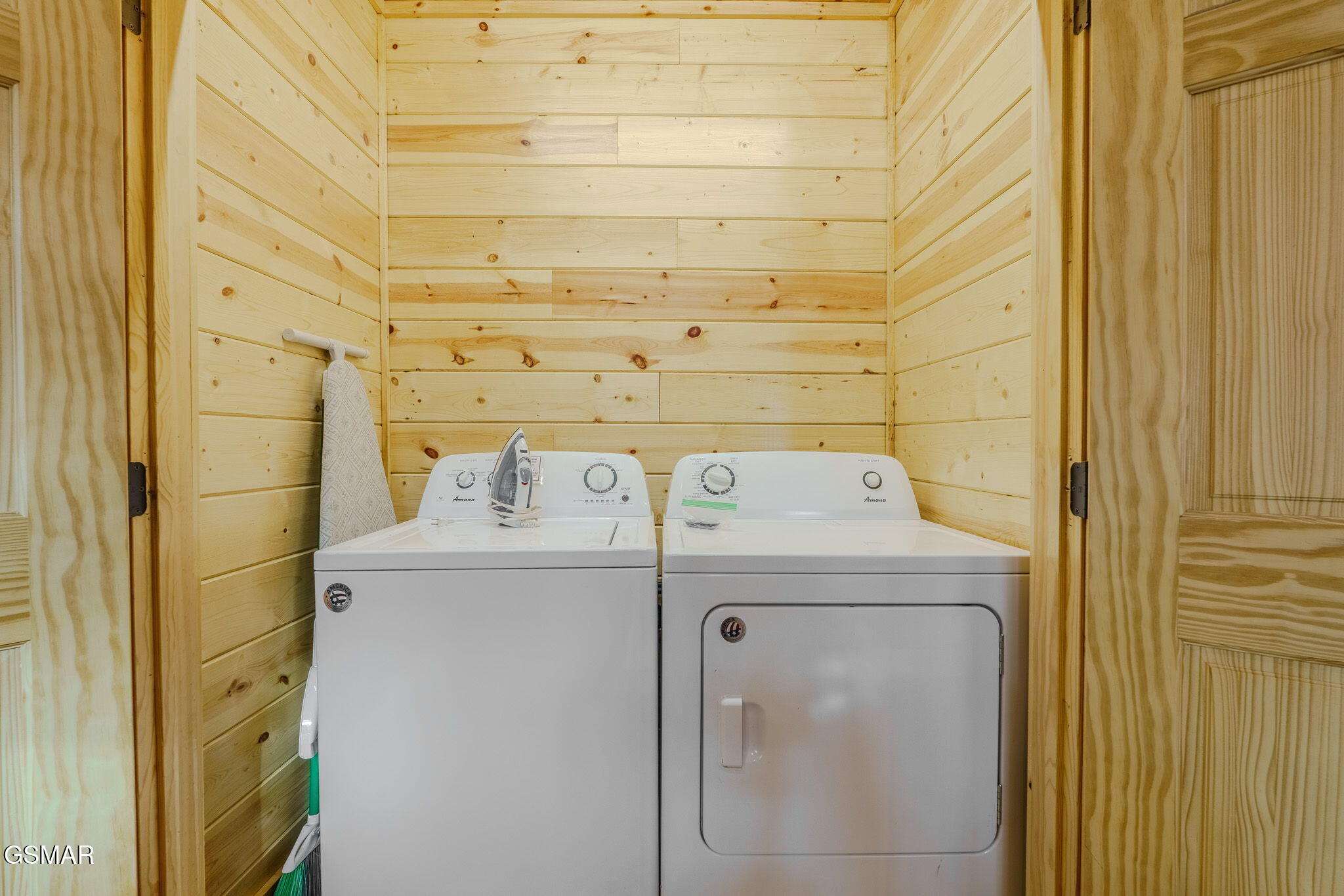 221 Forrest Loop Way Gatlinburg TN 37738