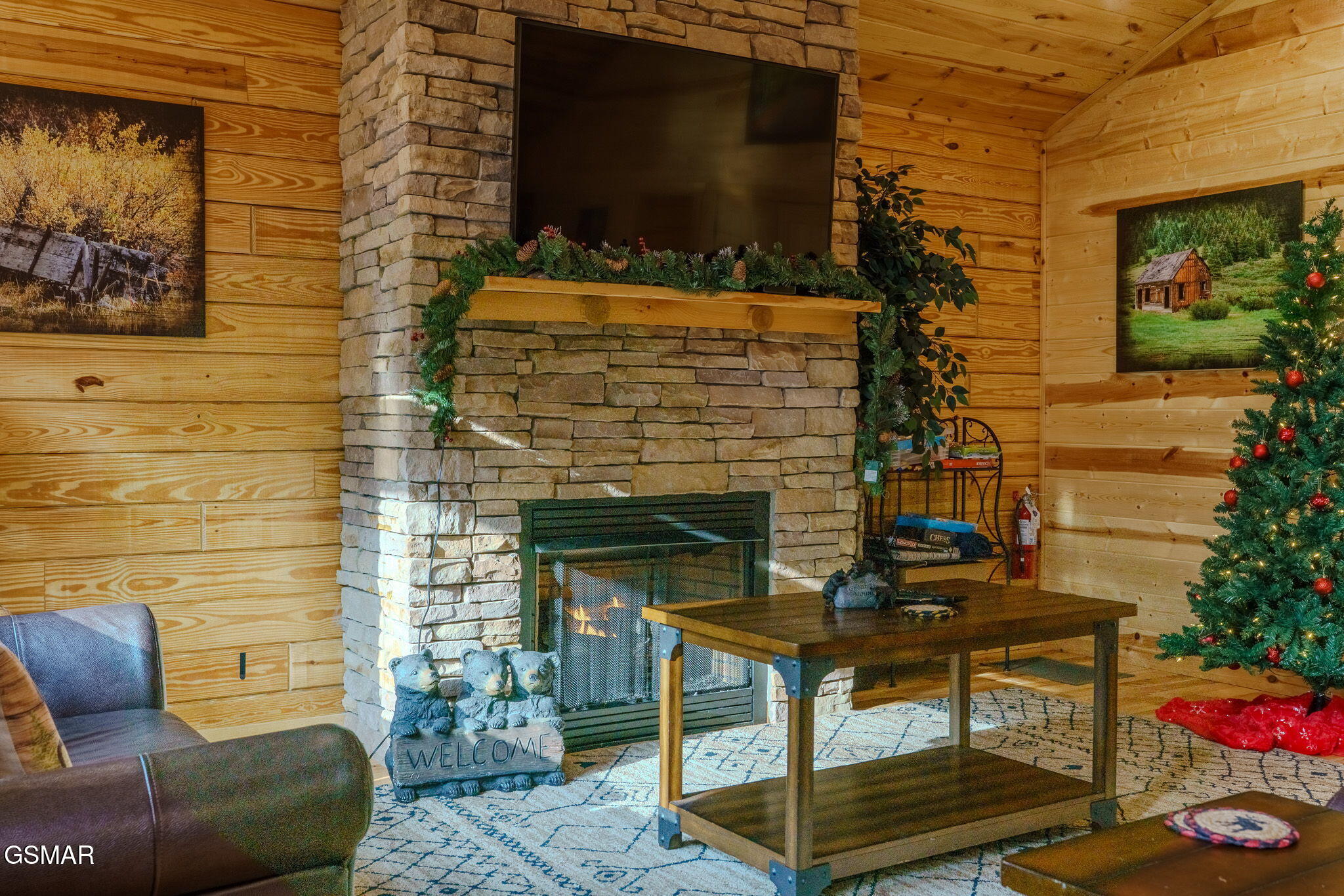 221 Forrest Loop Way Gatlinburg TN 37738