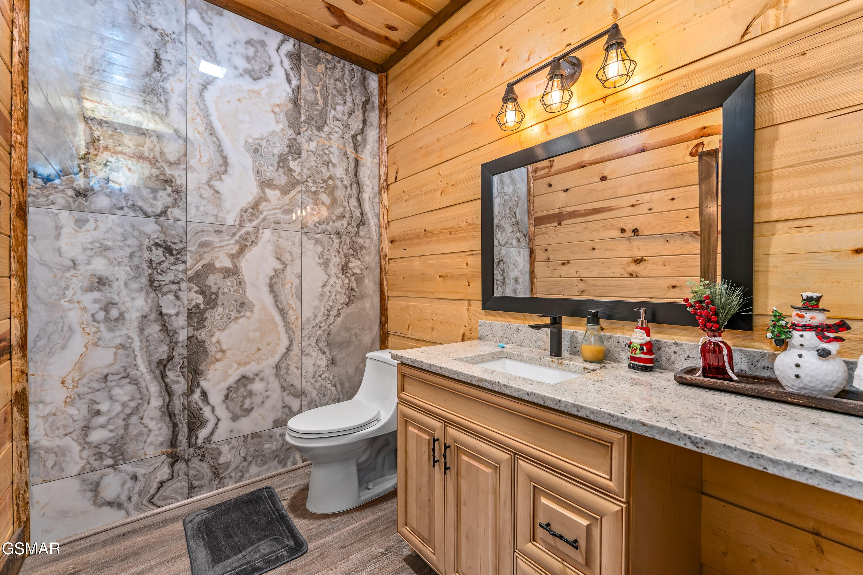 2028 Smoky Cove Road Sevierville TN 37876