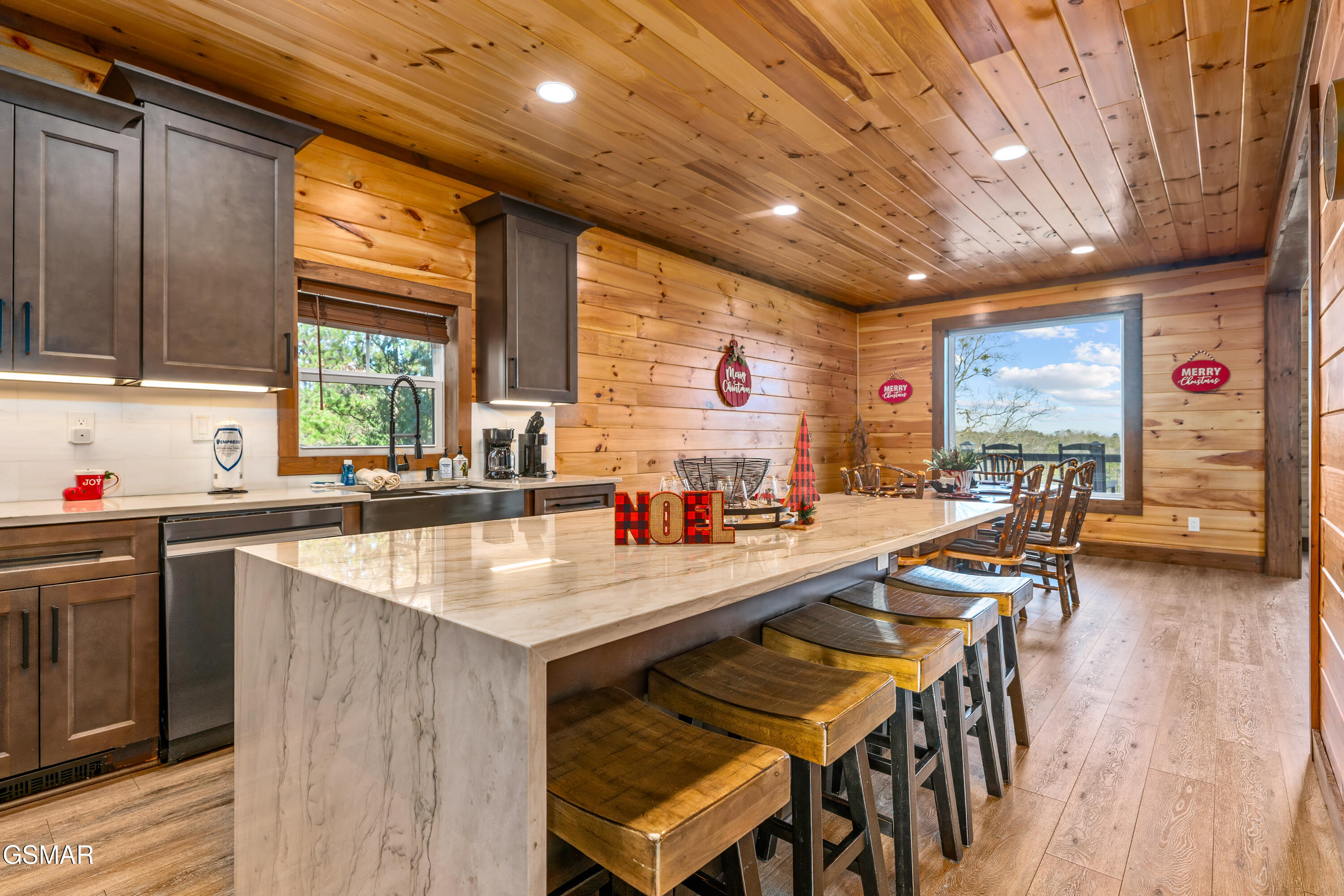 2028 Smoky Cove Road Sevierville TN 37876