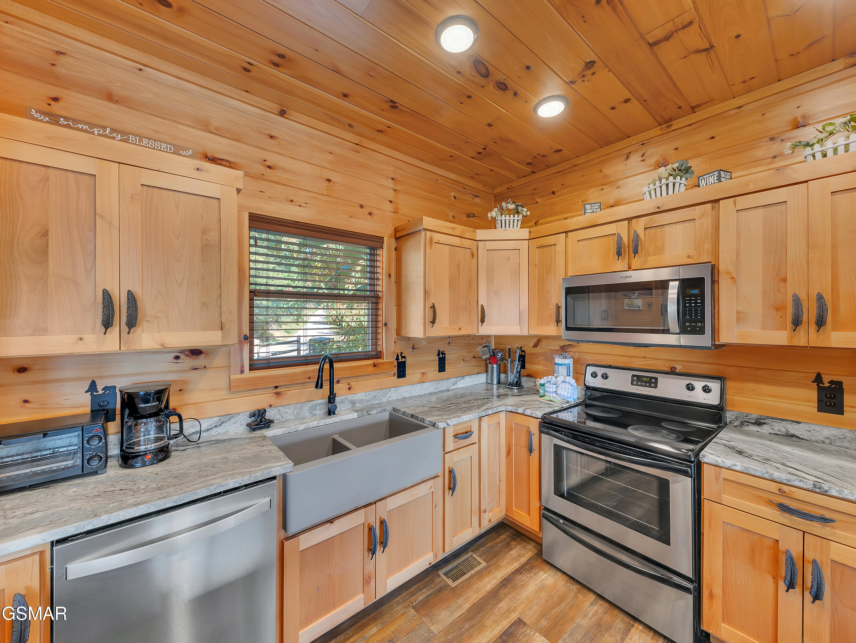 1876 Billard Way Sevierville TN 37876