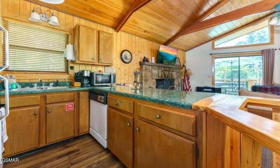 2033 Luzerne Drive Gatlinburg TN 37738