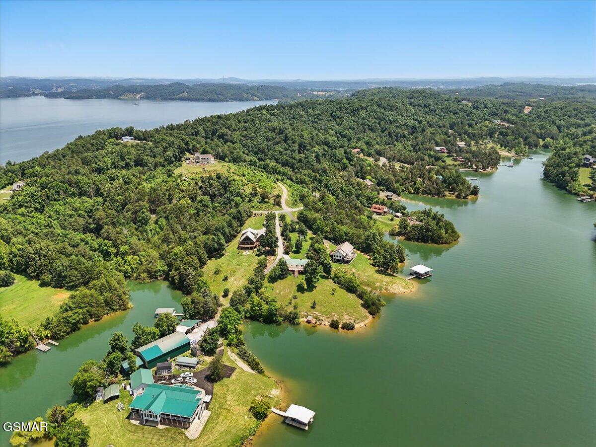 1381 Lake Front Drive Dandridge TN 37725