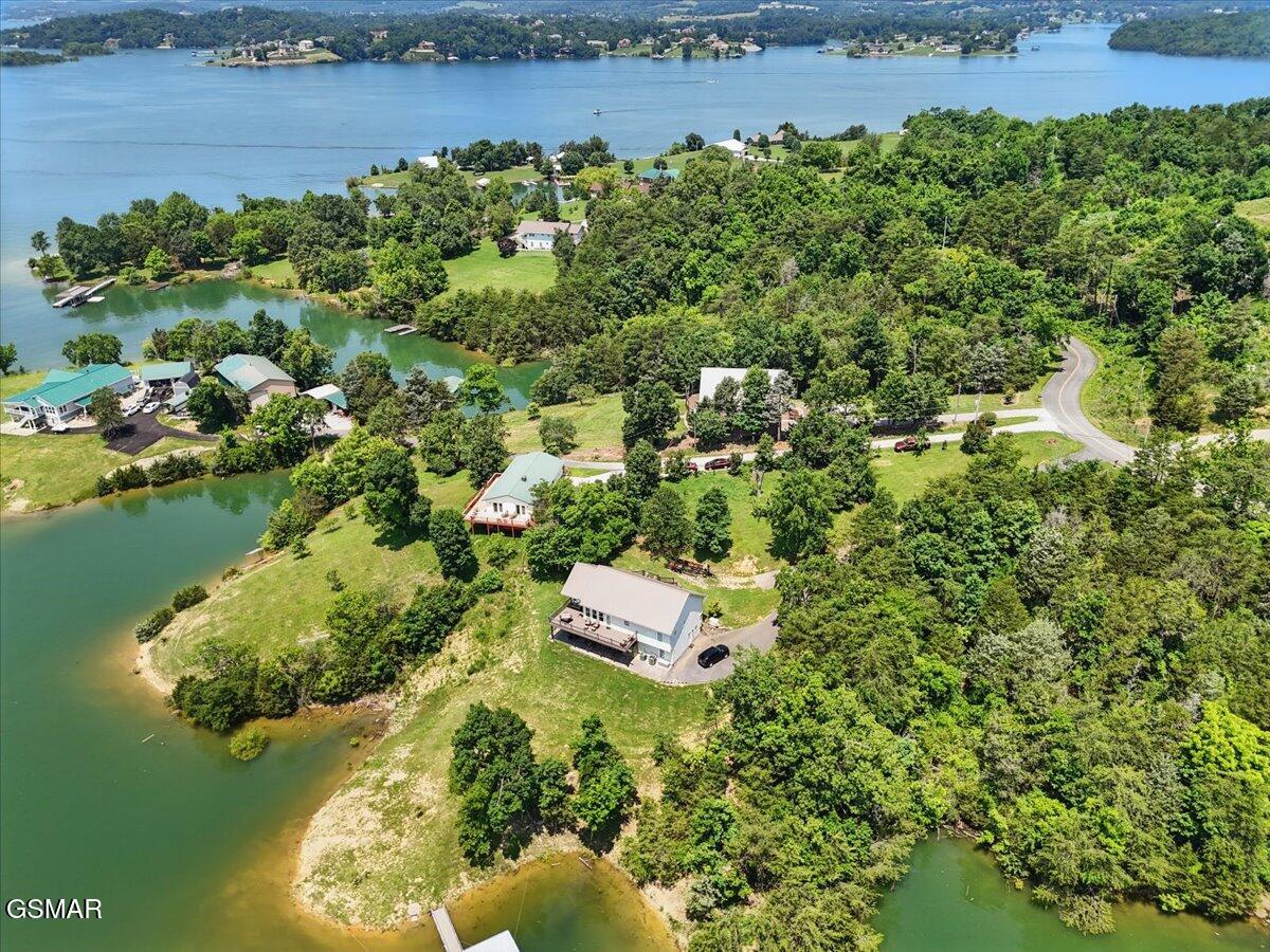 1381 Lake Front Drive Dandridge TN 37725