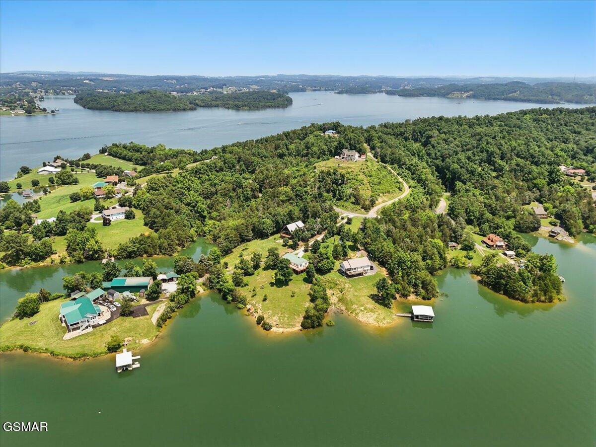 1381 Lake Front Drive Dandridge TN 37725