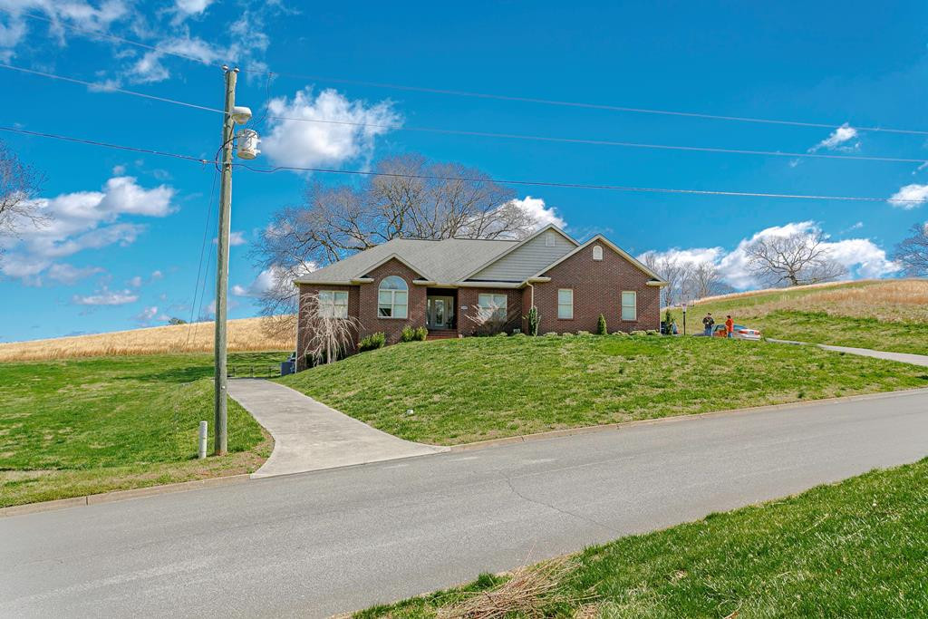 1119 Saint Ives Sevierville TN 37862