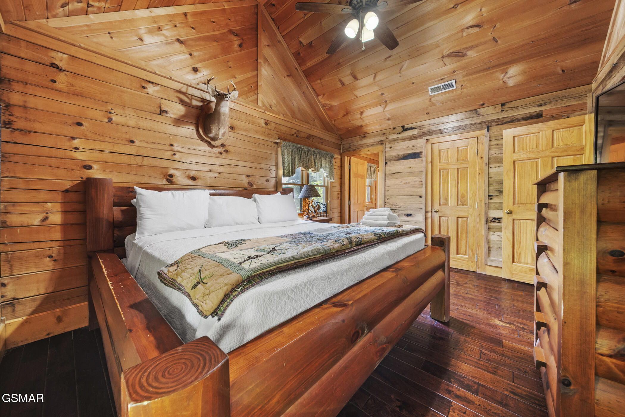 836 Bear Run Way Sevierville TN 37862