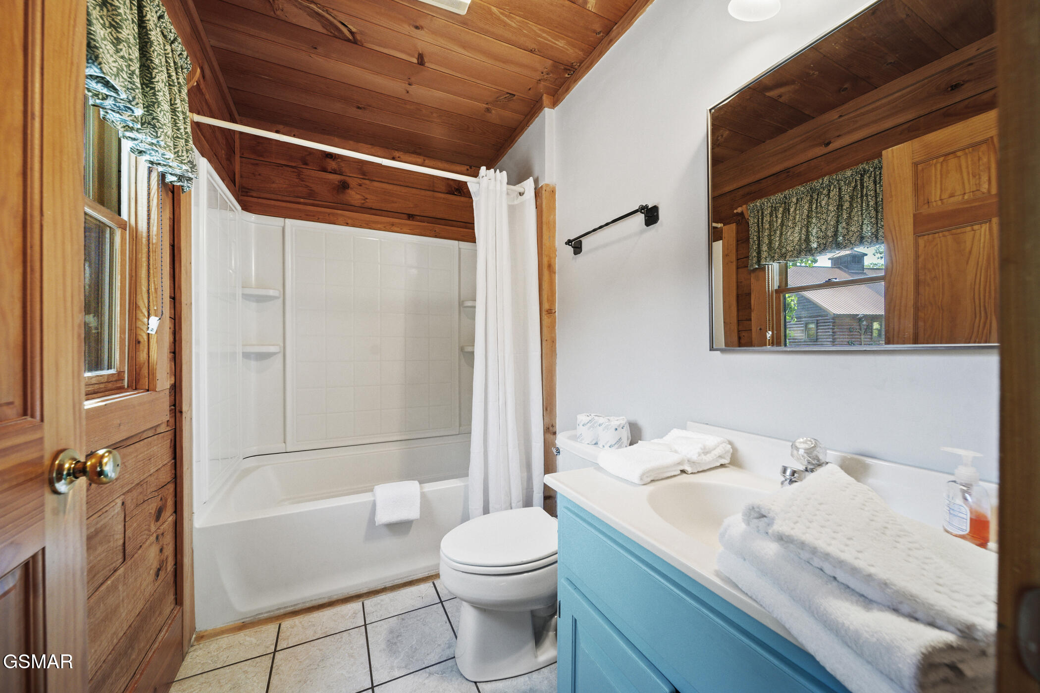 836 Bear Run Way Sevierville TN 37862