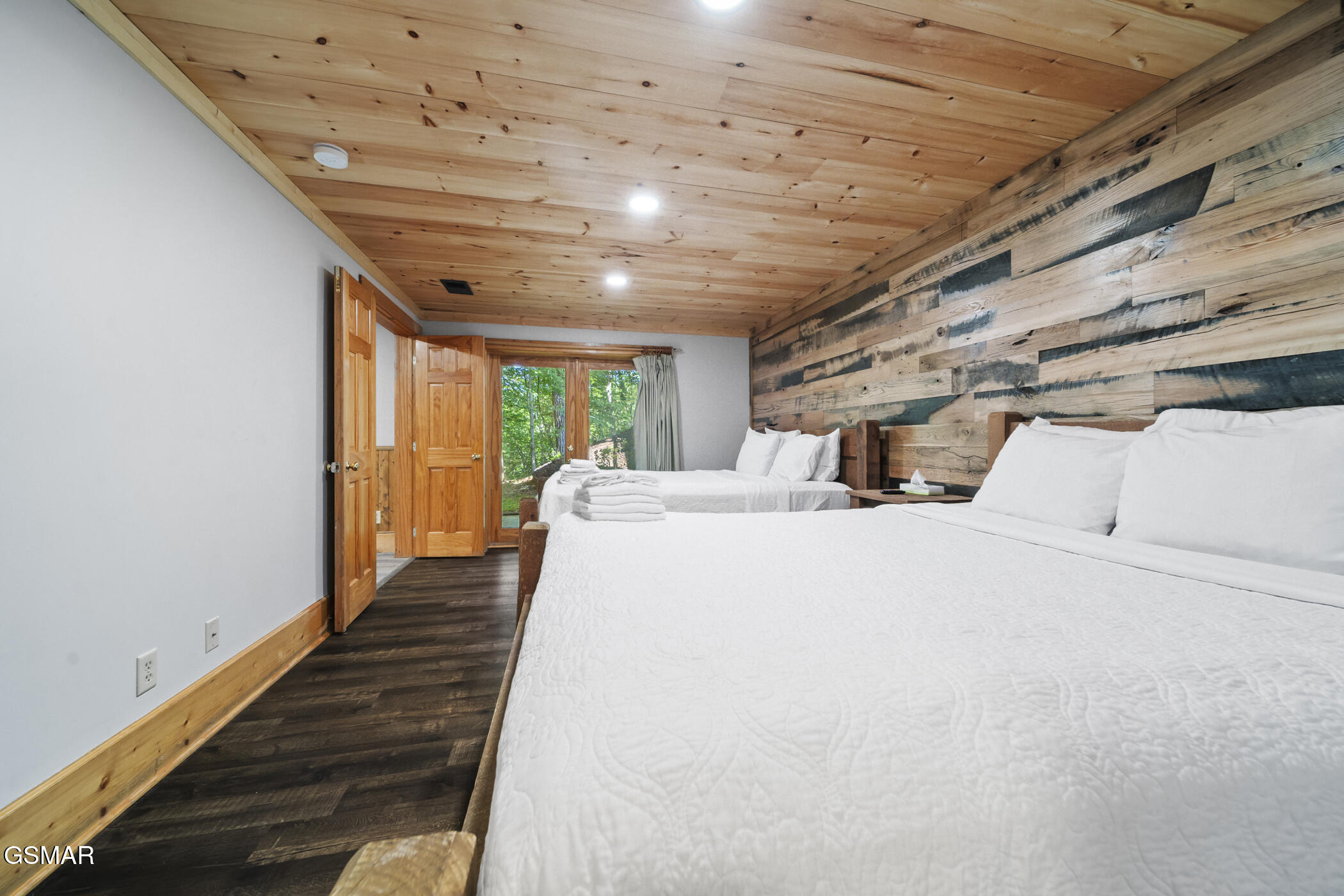 836 Bear Run Way Sevierville TN 37862