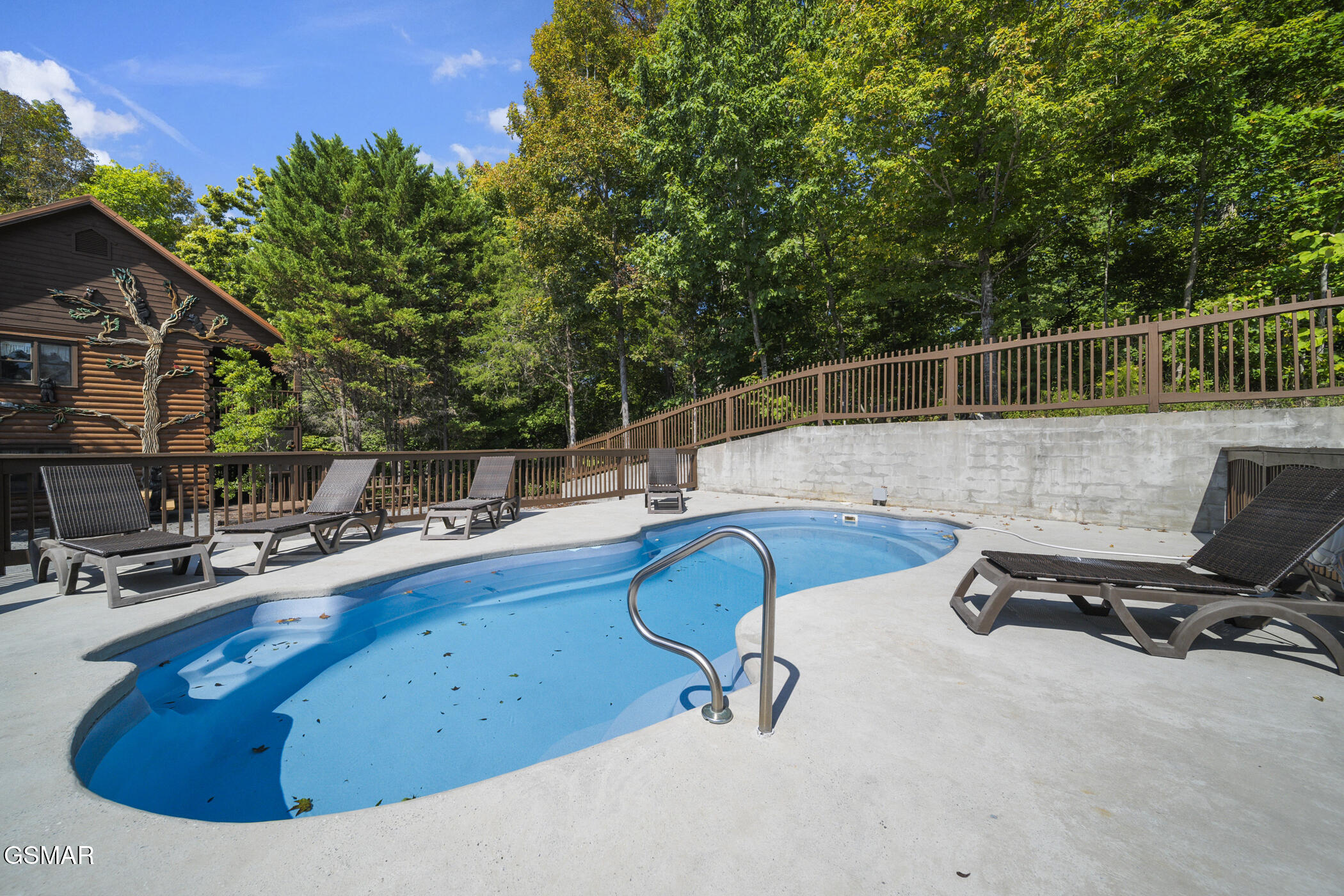 836 Bear Run Way Sevierville TN 37862