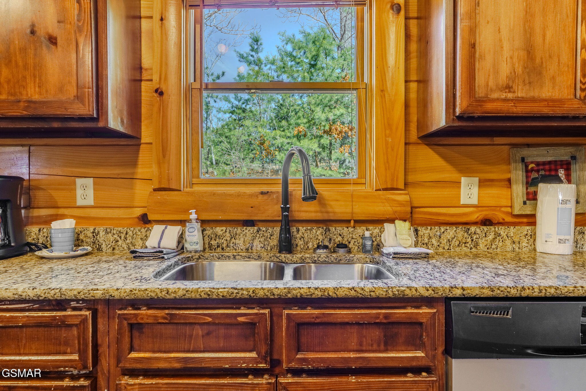 2453 Hackberry Drive Sevierville TN 37862