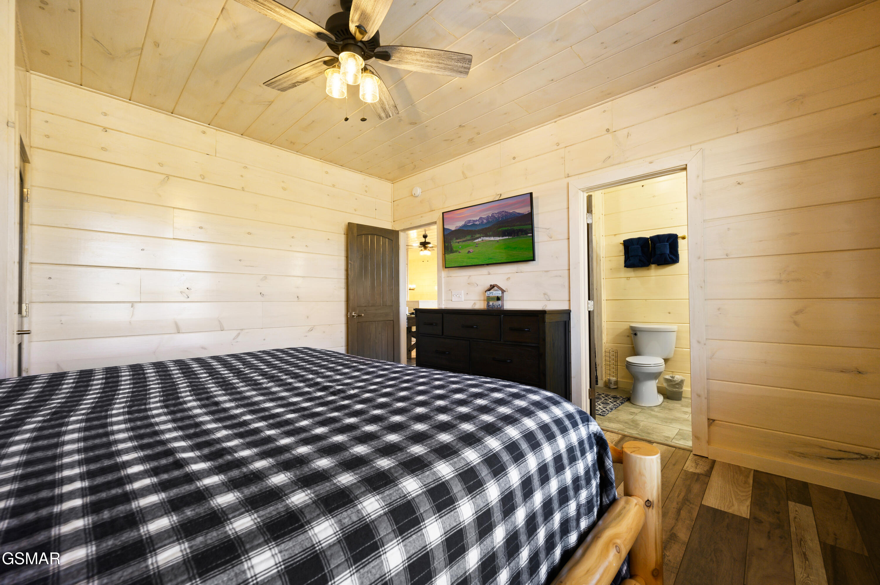 960 Cottage Gardens Way Gatlinburg TN 37738