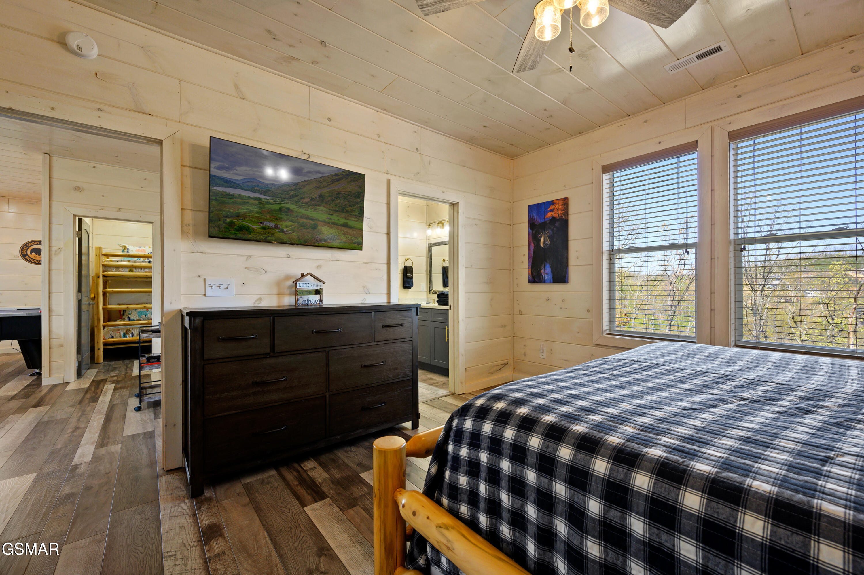 960 Cottage Gardens Way Gatlinburg TN 37738