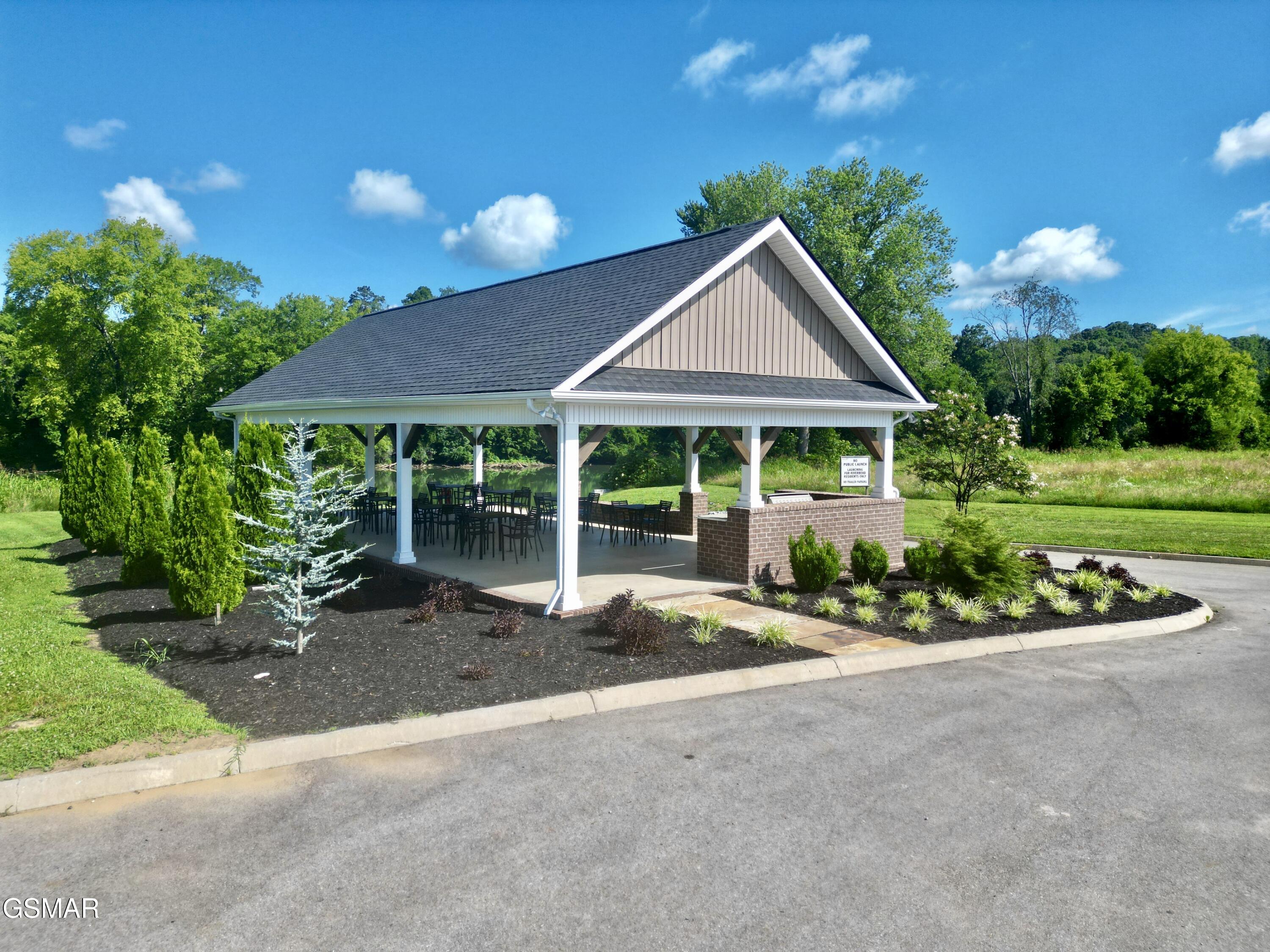 2158 Tributary Drive Sevierville TN 37876