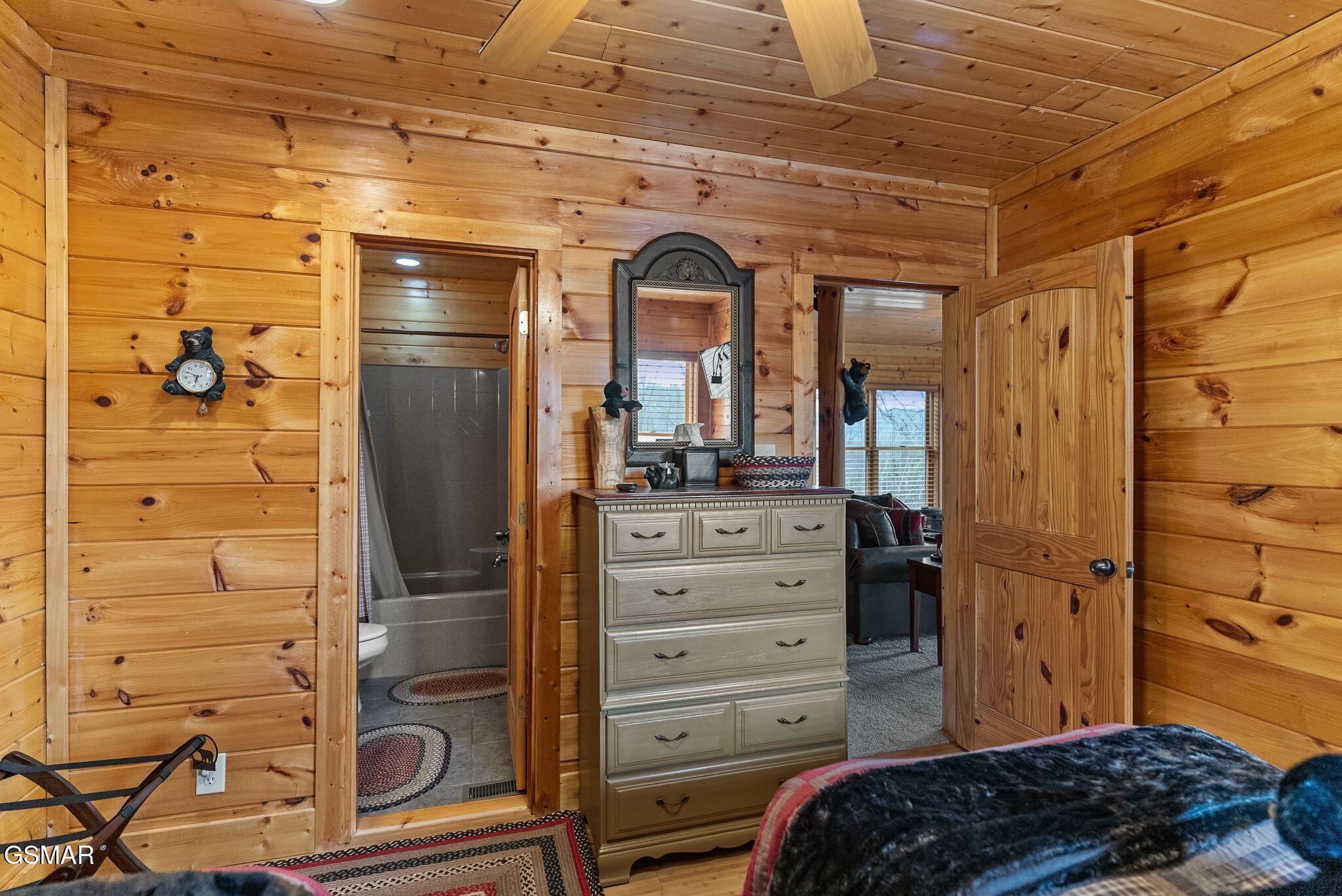 2869 White Oak Ridge Lane Sevierville TN 37876
