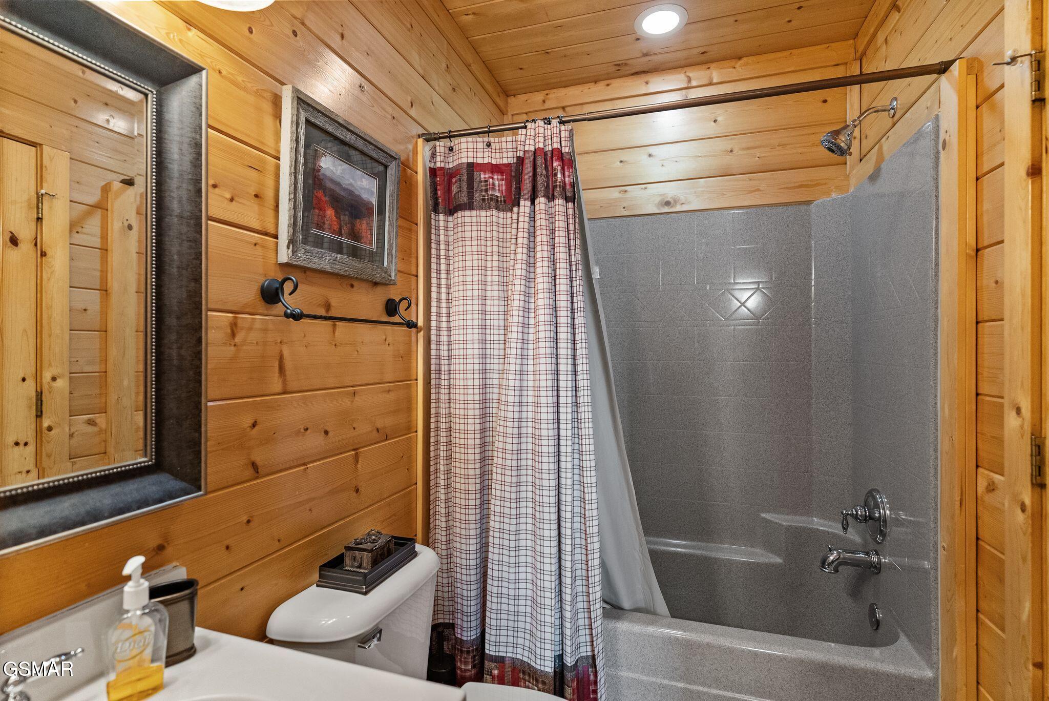 2869 White Oak Ridge Lane Sevierville TN 37876