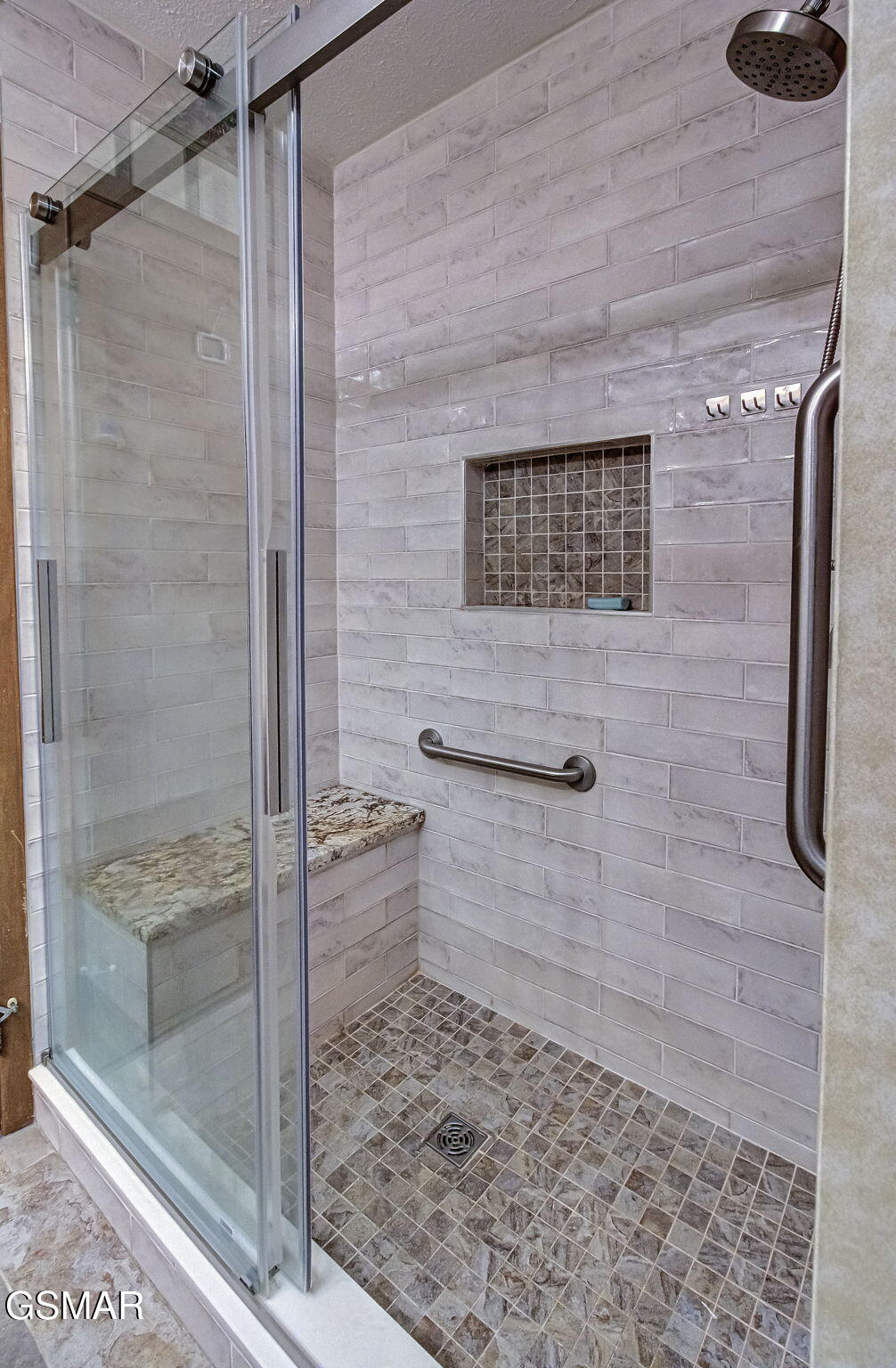 211 Riverview Circle Sevierville TN 37862