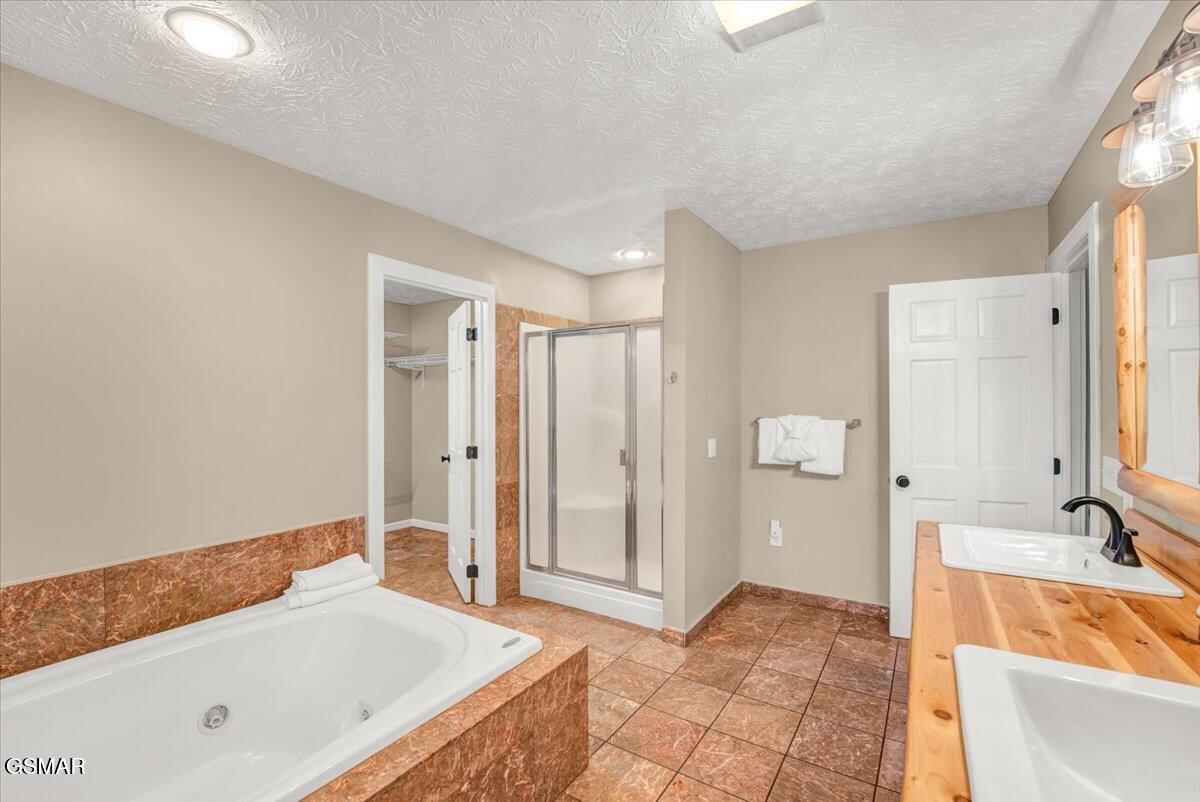 1463 Red Cedar Lane Sevierville TN 37876