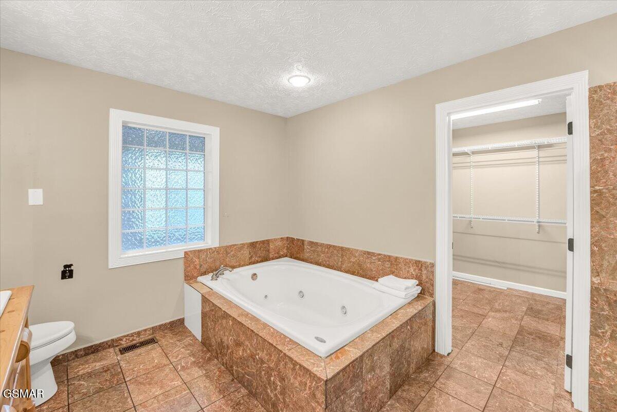 1463 Red Cedar Lane Sevierville TN 37876