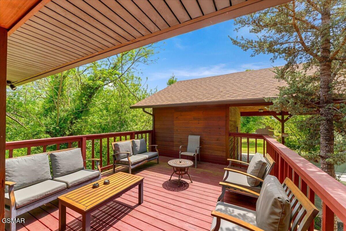 1463 Red Cedar Lane Sevierville TN 37876