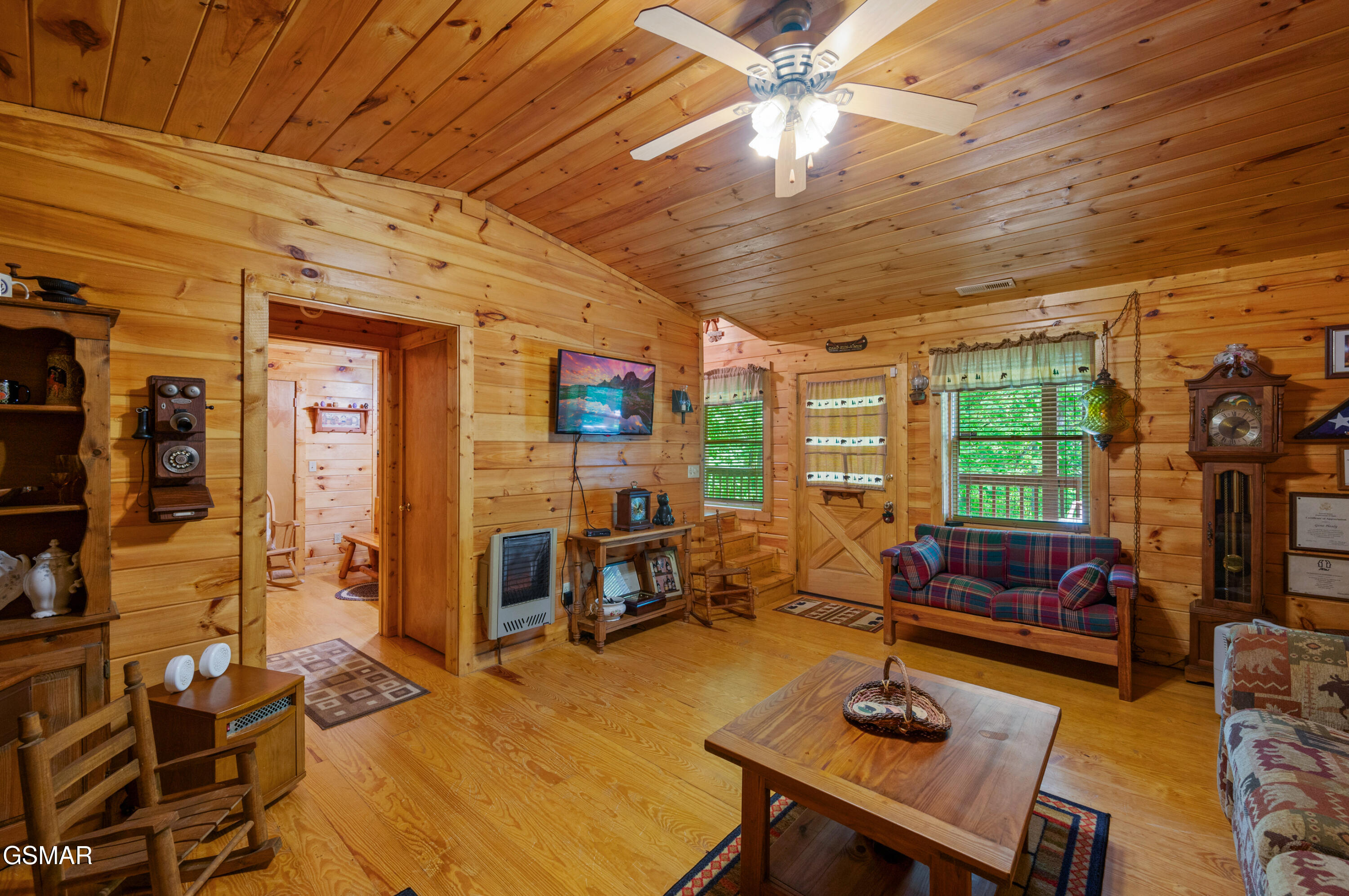 3209 Bear Country Way Sevierville TN 37876