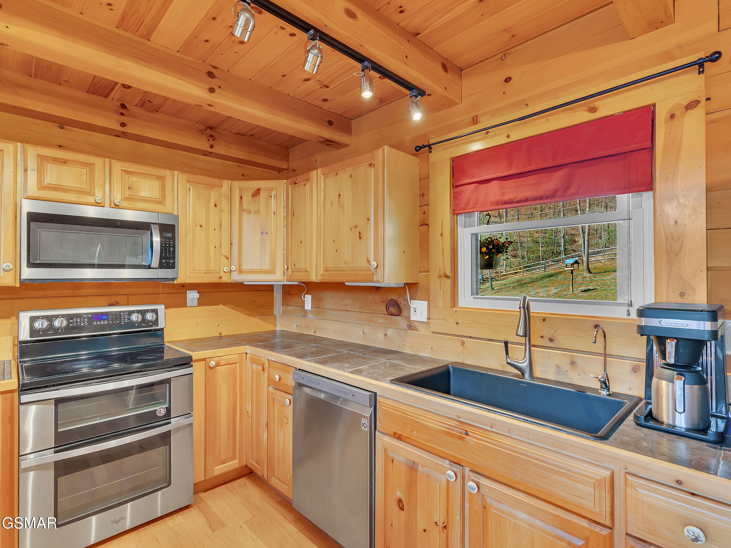 2164 Newt Huff Lane Sevierville TN 37862