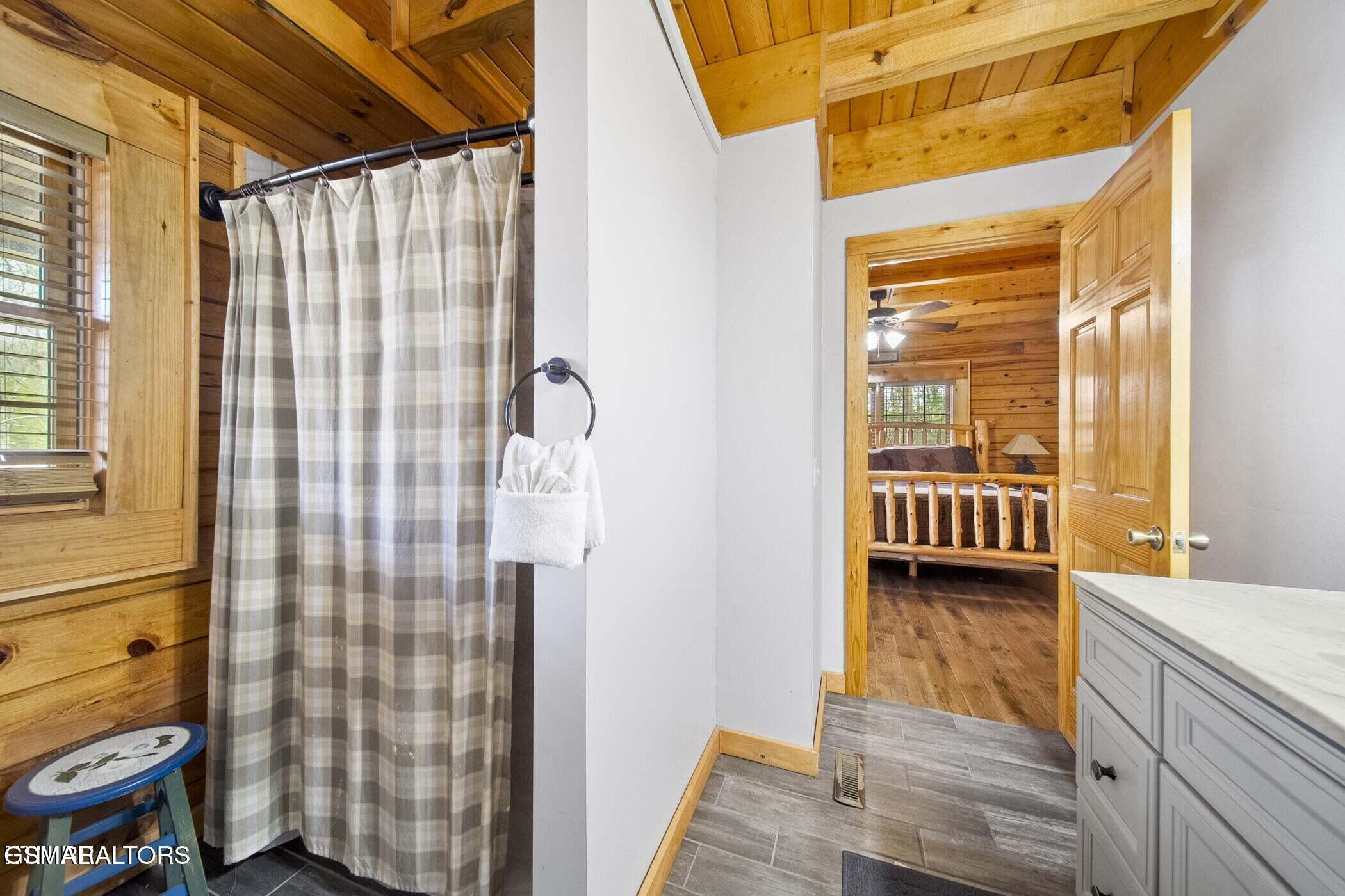 2023 Piney Overlook Lane Pigeon Forge TN 37862