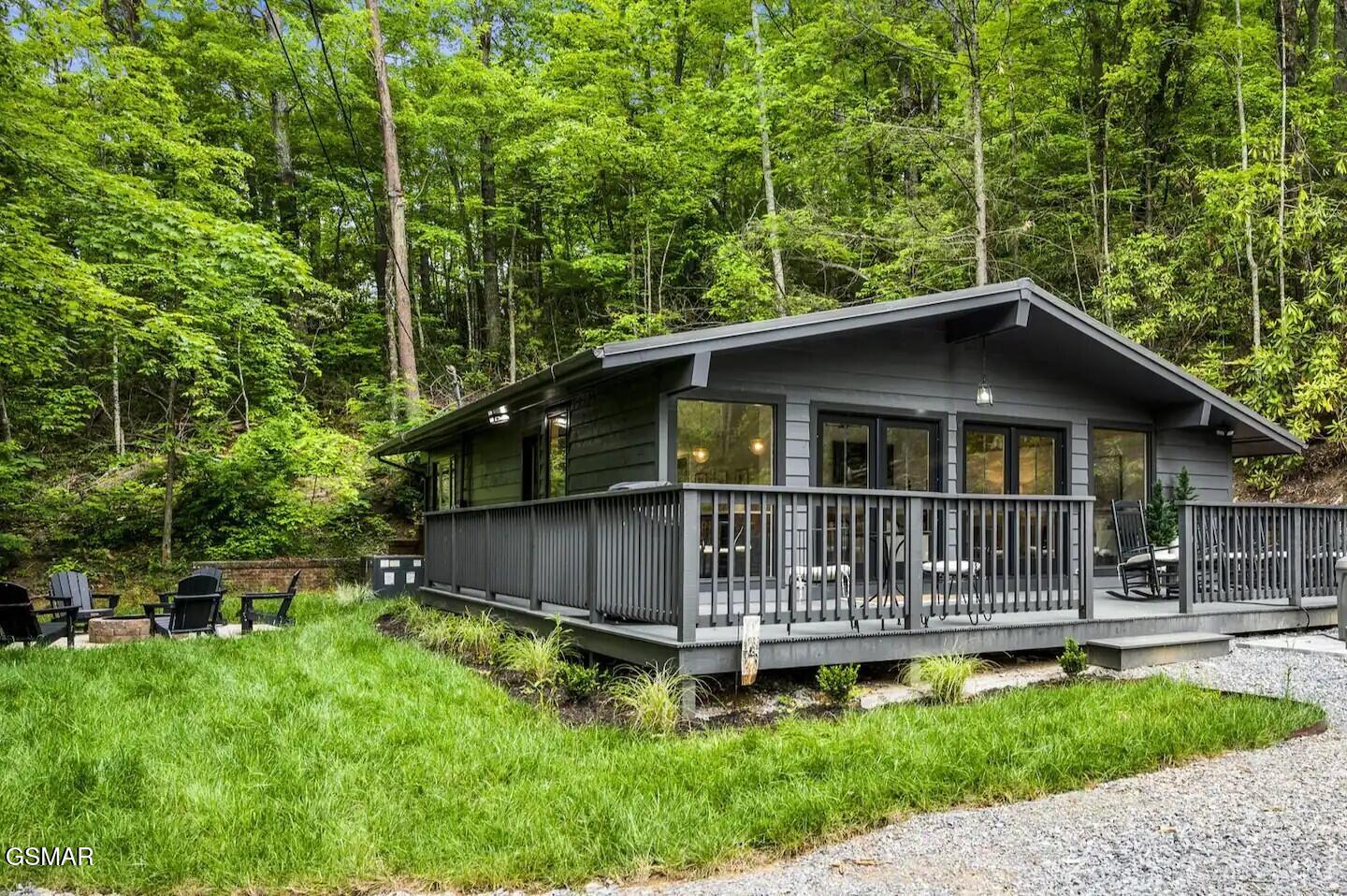 1137 Old Cartertown Road Gatlinburg TN 37738