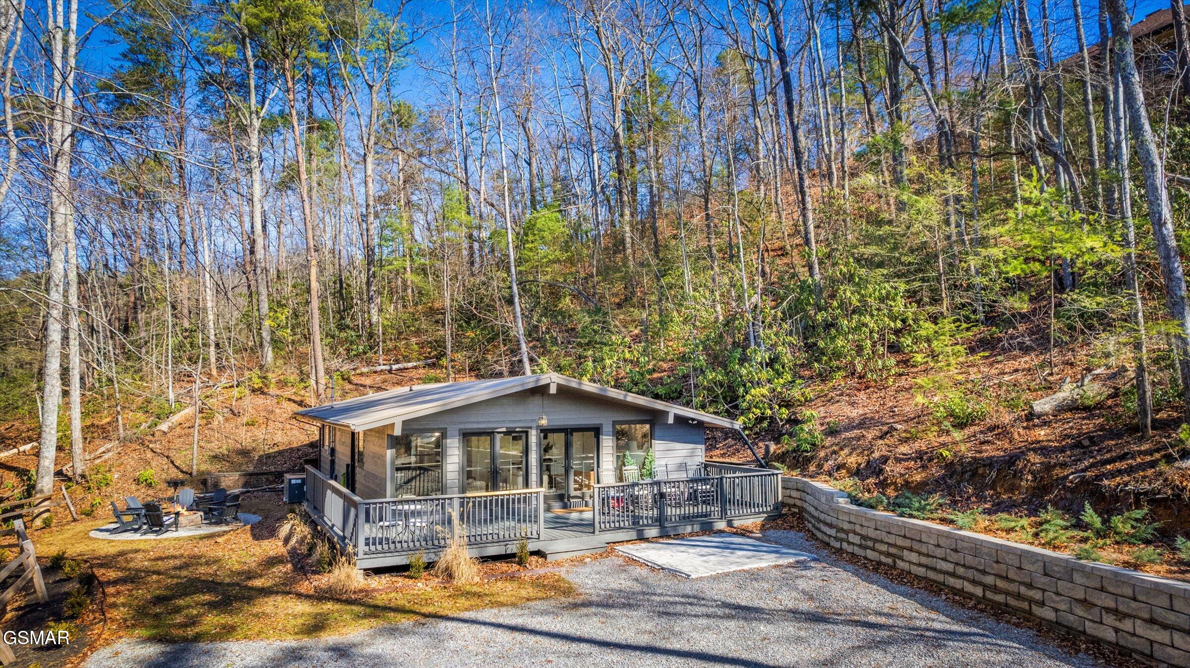 1137 Old Cartertown Road Gatlinburg TN 37738