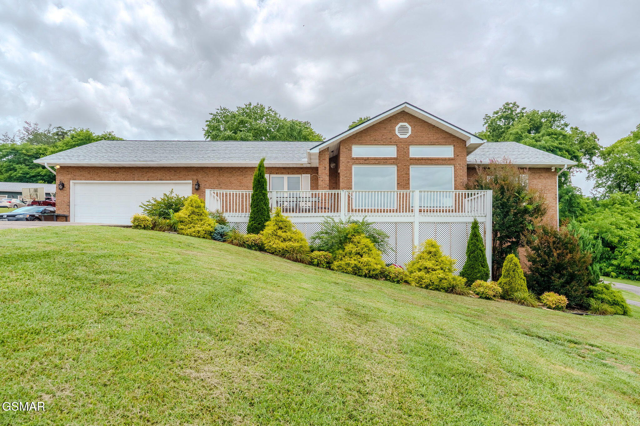940 Hilltop Lane Kodak TN 37764