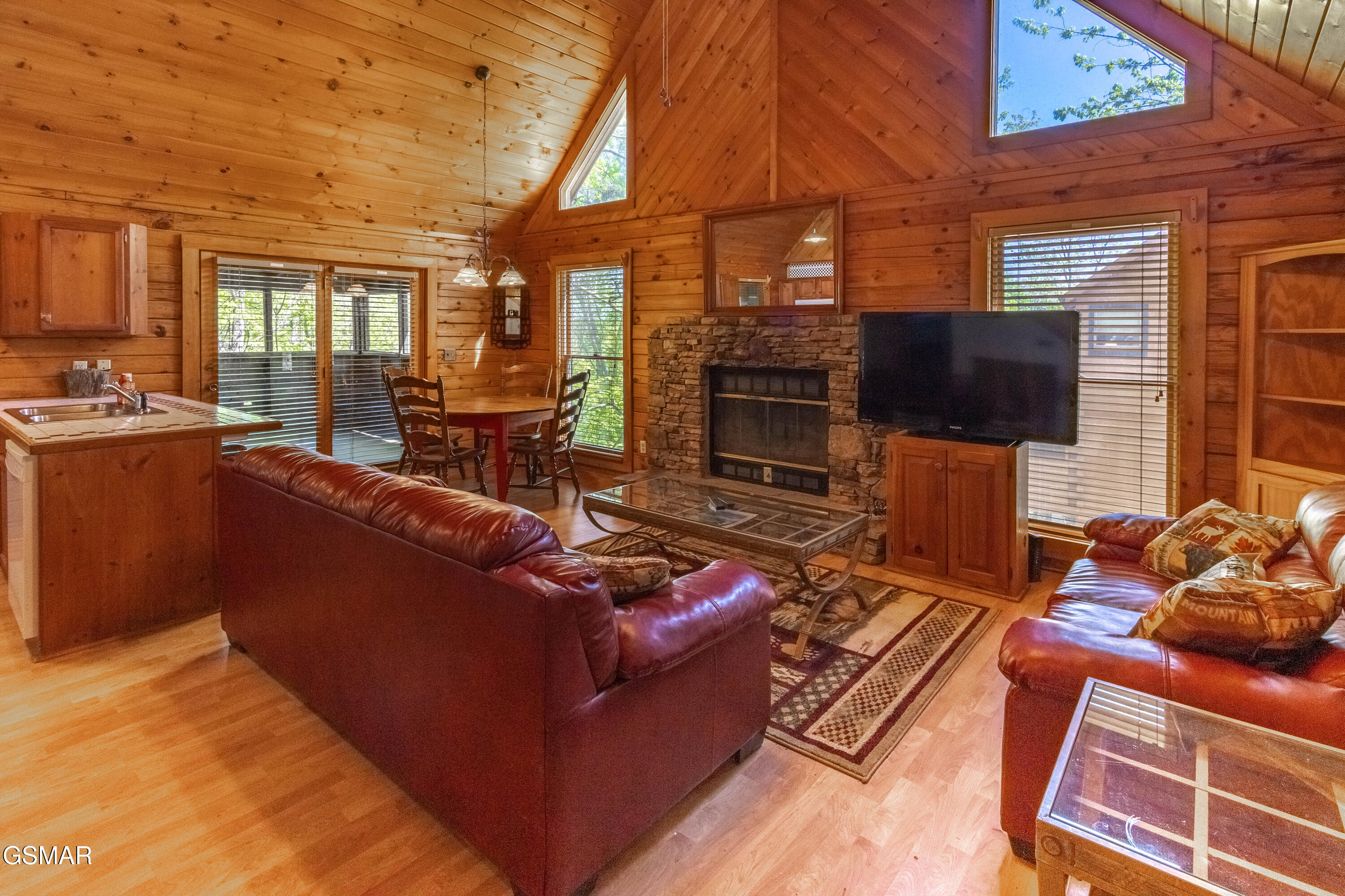 2322 Bonnie Lane Sevierville TN 37876