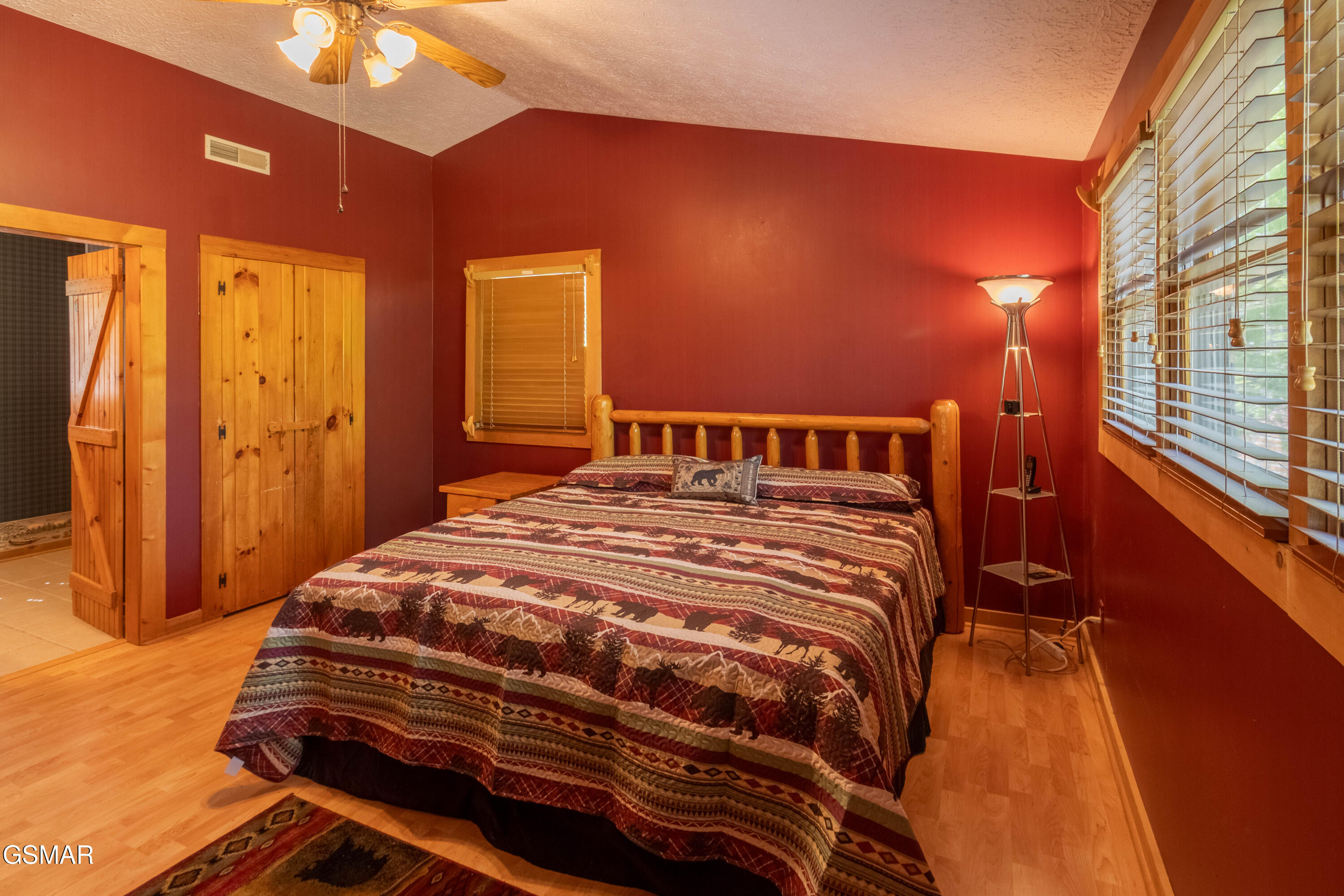 2322 Bonnie Lane Sevierville TN 37876