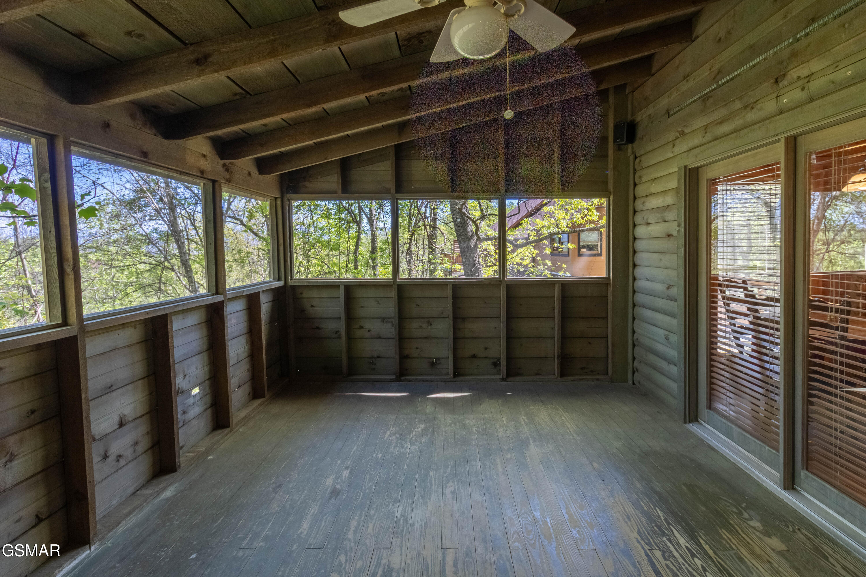 2322 Bonnie Lane Sevierville TN 37876