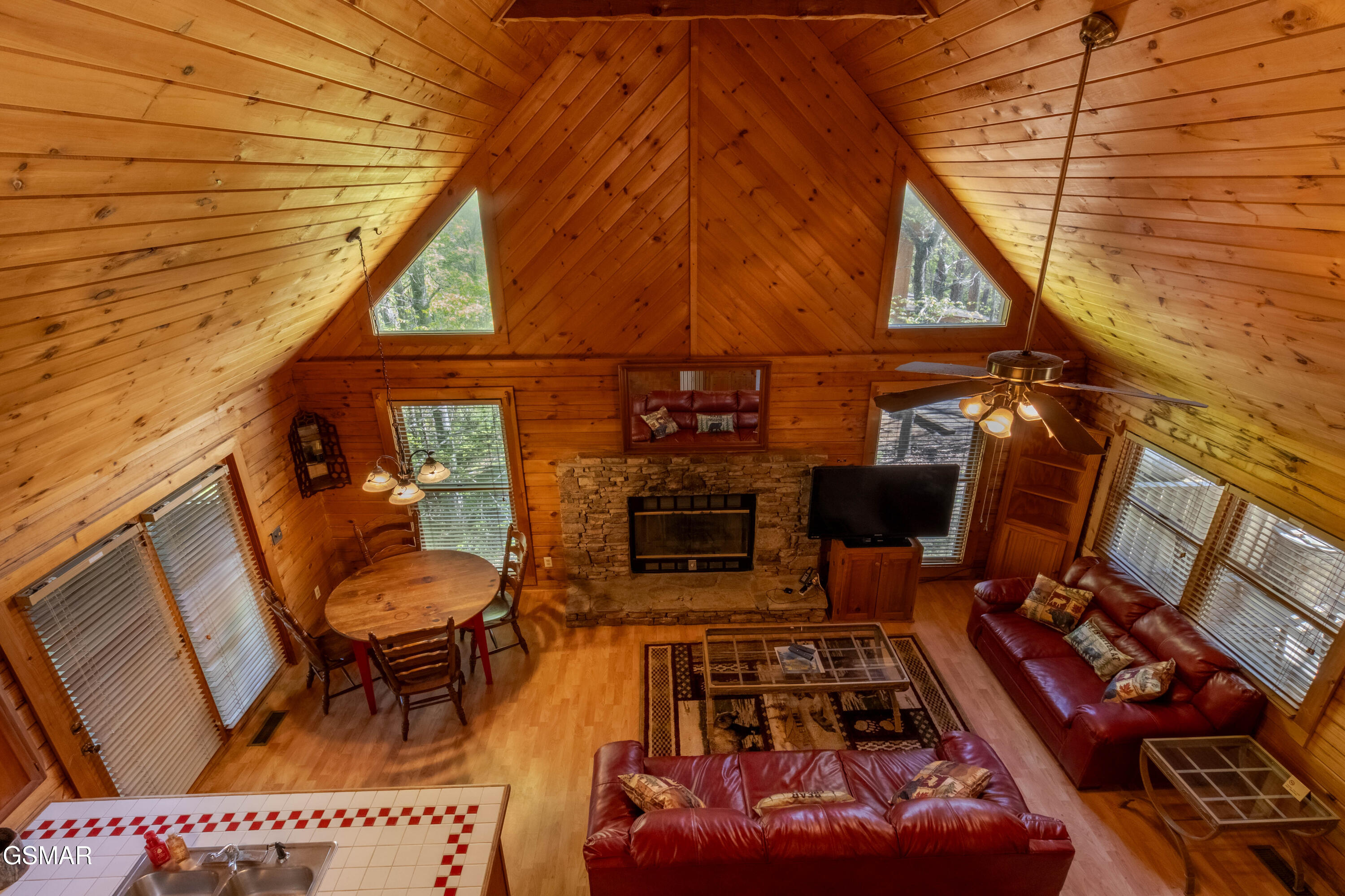 2322 Bonnie Lane Sevierville TN 37876