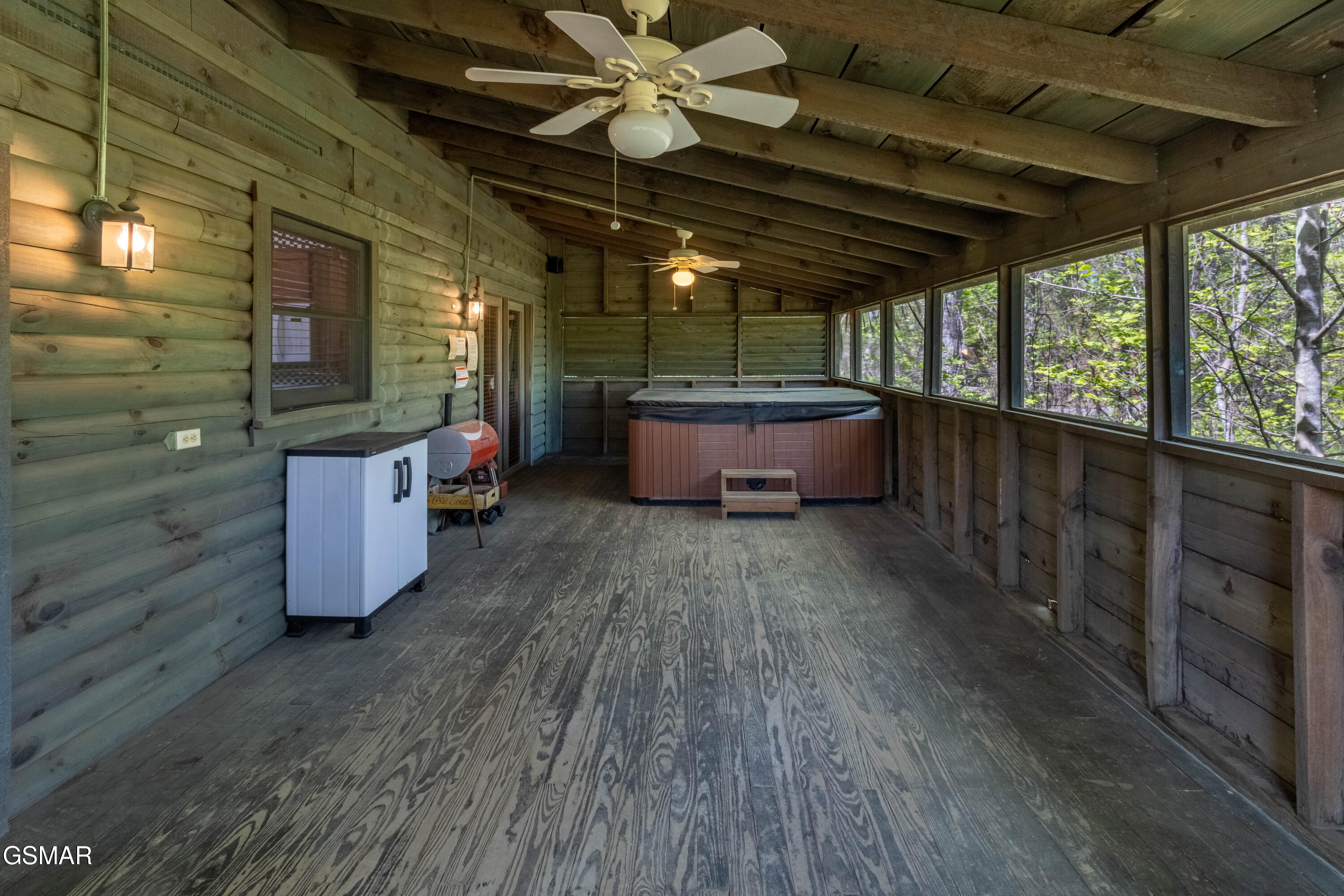 2322 Bonnie Lane Sevierville TN 37876