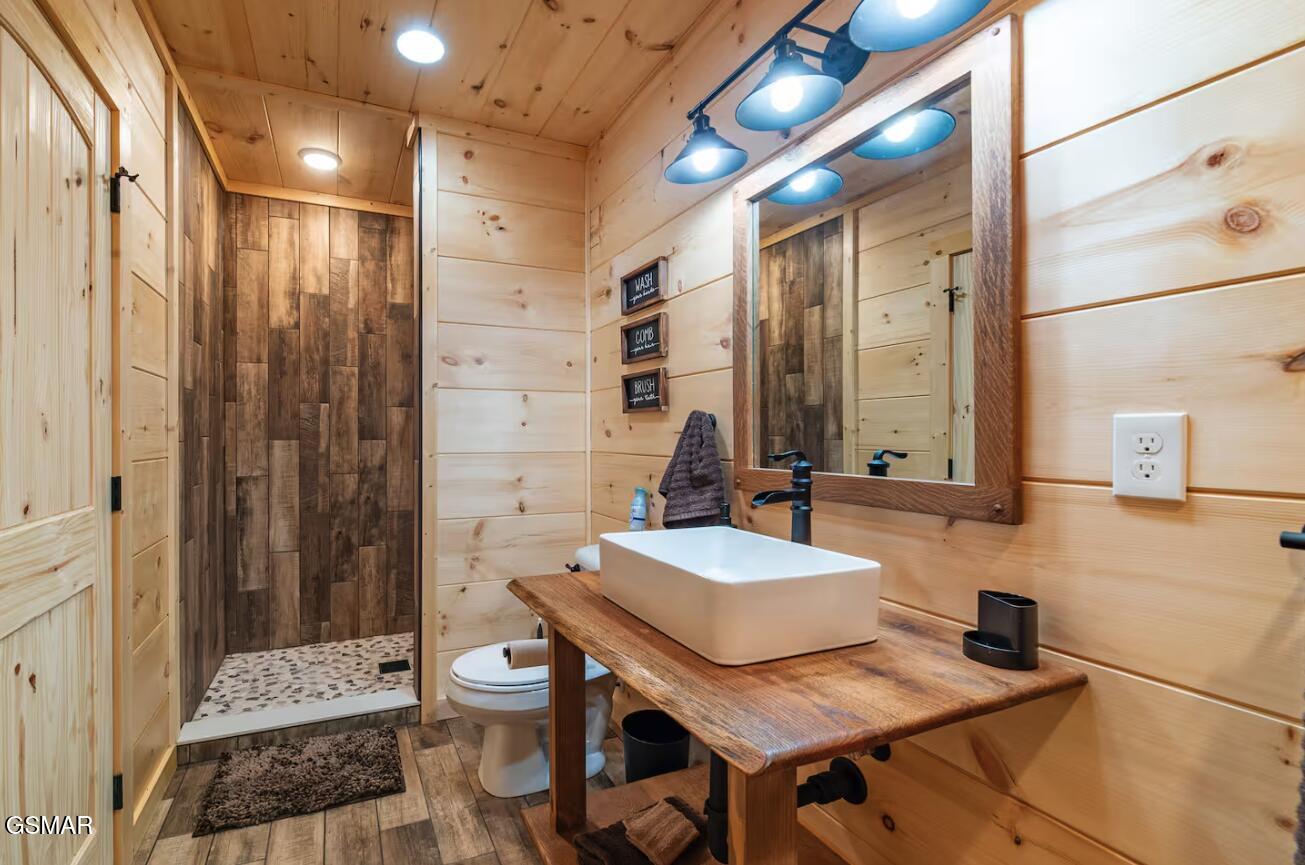 850 Blue Herring Way Sevierville TN 37876