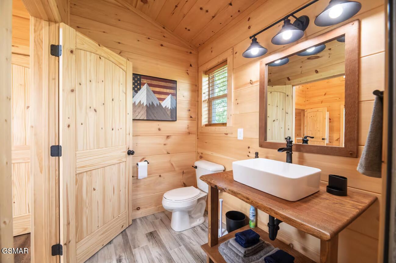 850 Blue Herring Way Sevierville TN 37876