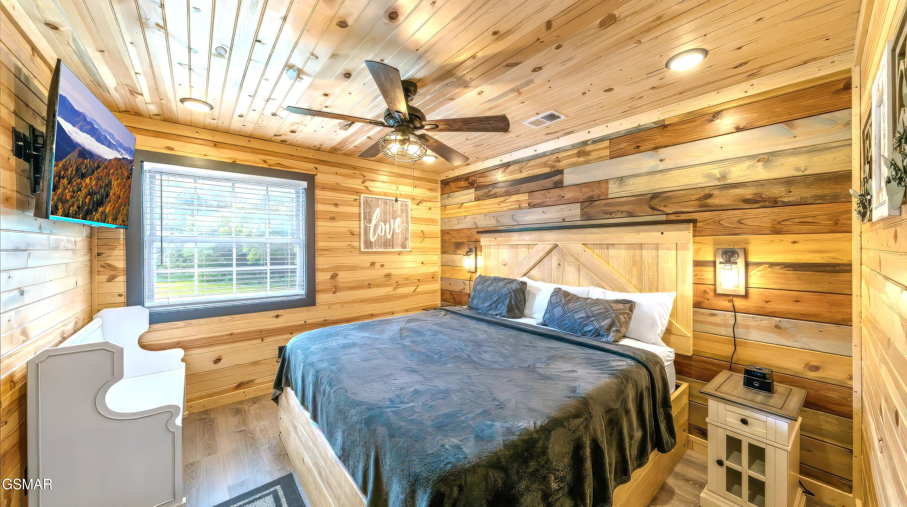 3501 Autumn Woods Lane Sevierville TN 37862