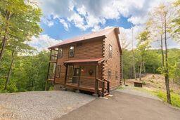 113 Little Round Top Lane Sevierville TN 37876