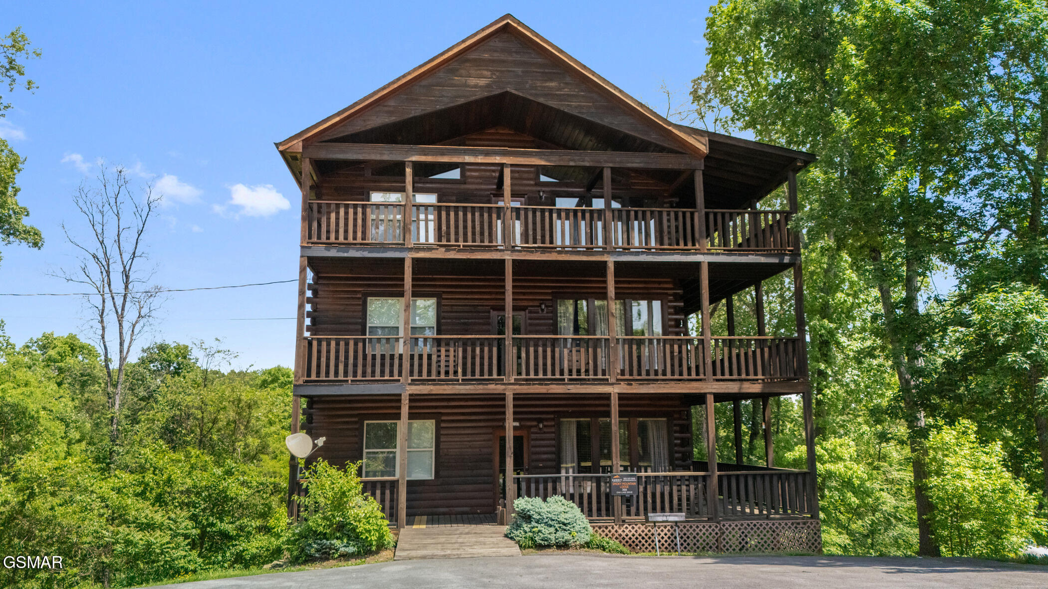 368 Oak Lake Drive Sevierville TN 37876
