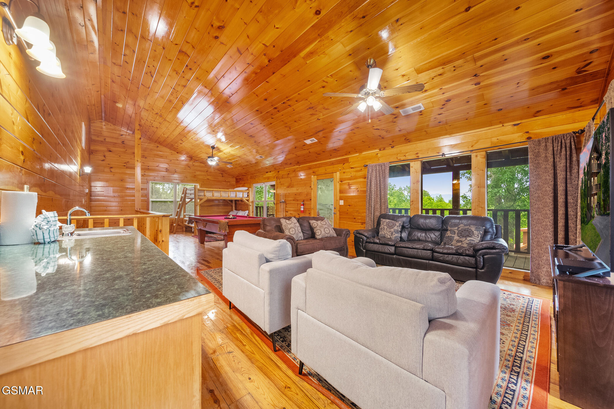 368 Oak Lake Drive Sevierville TN 37876