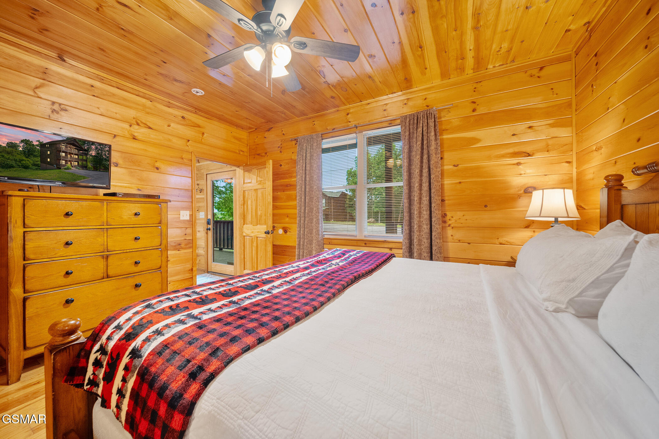 368 Oak Lake Drive Sevierville TN 37876